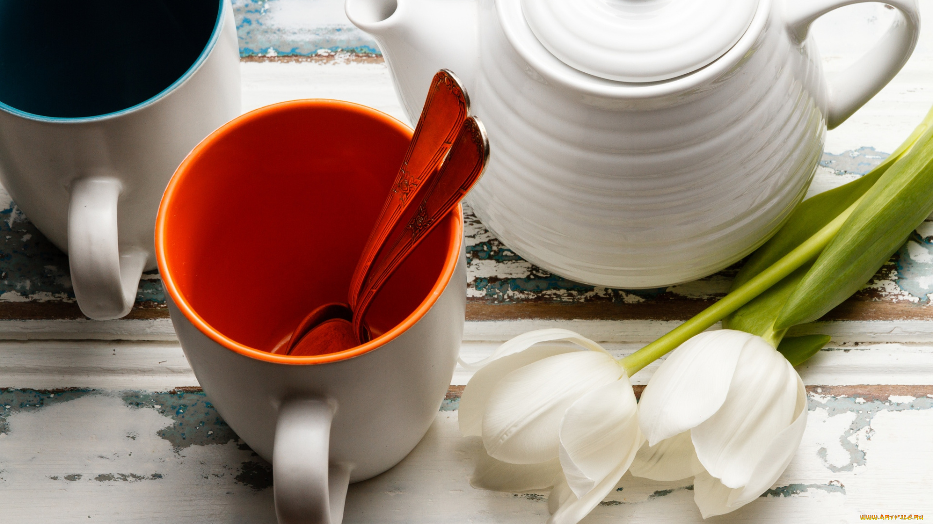 разное, посуда, столовые, приборы, кухонная, утварь, тюльпаны, чашки, заварник, ложки