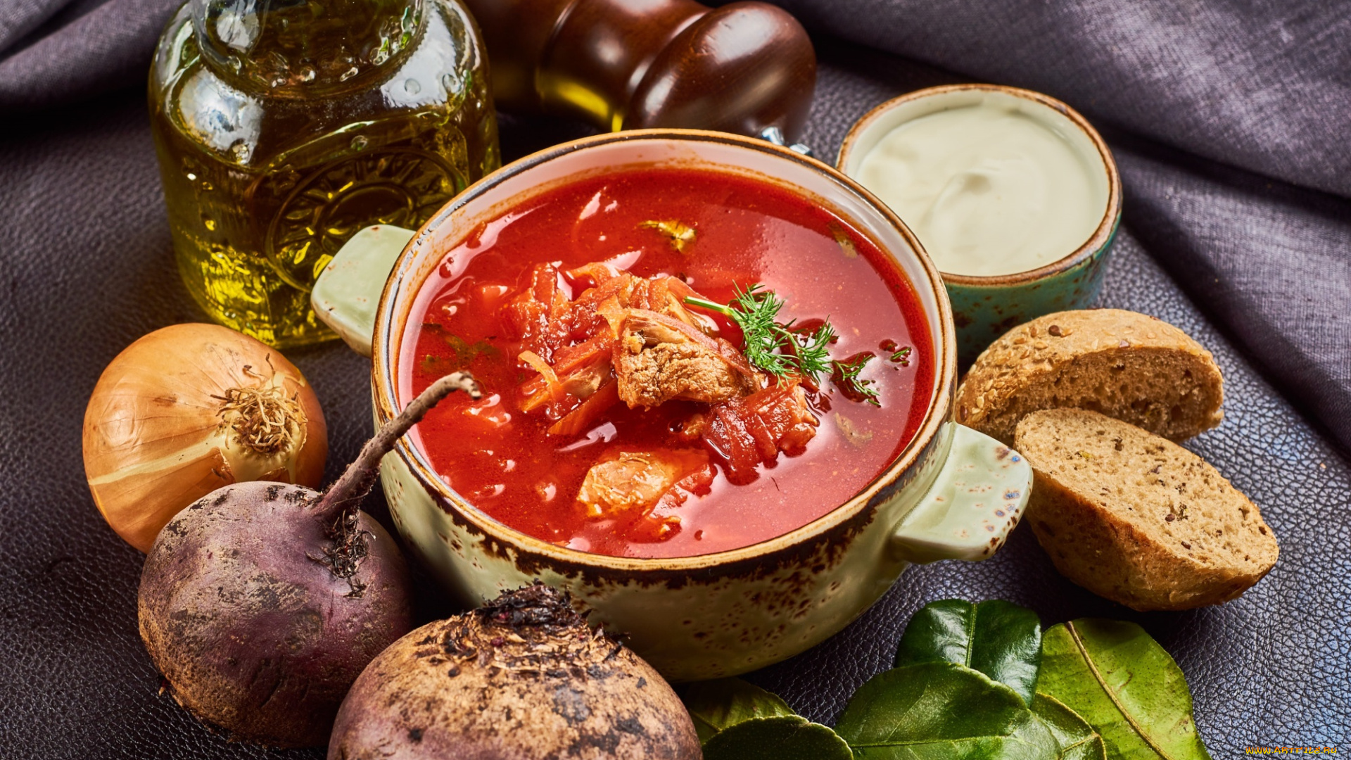 еда, первые, блюда, хлеб, лук, масло, свекла, сметана, борщ, овощи