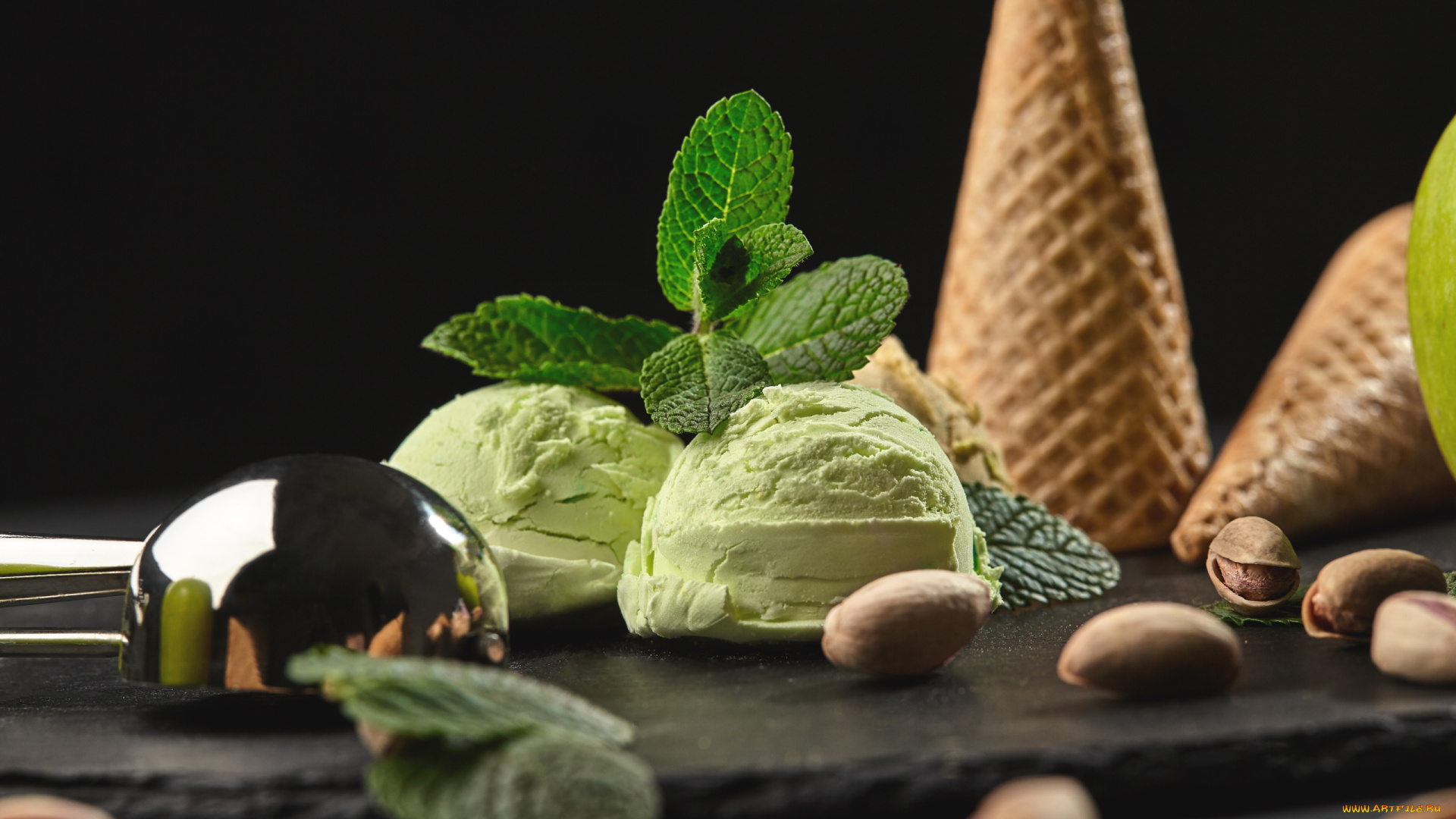 еда, мороженое, , десерты, мята, вафельный, рожок, орехи, фисташки