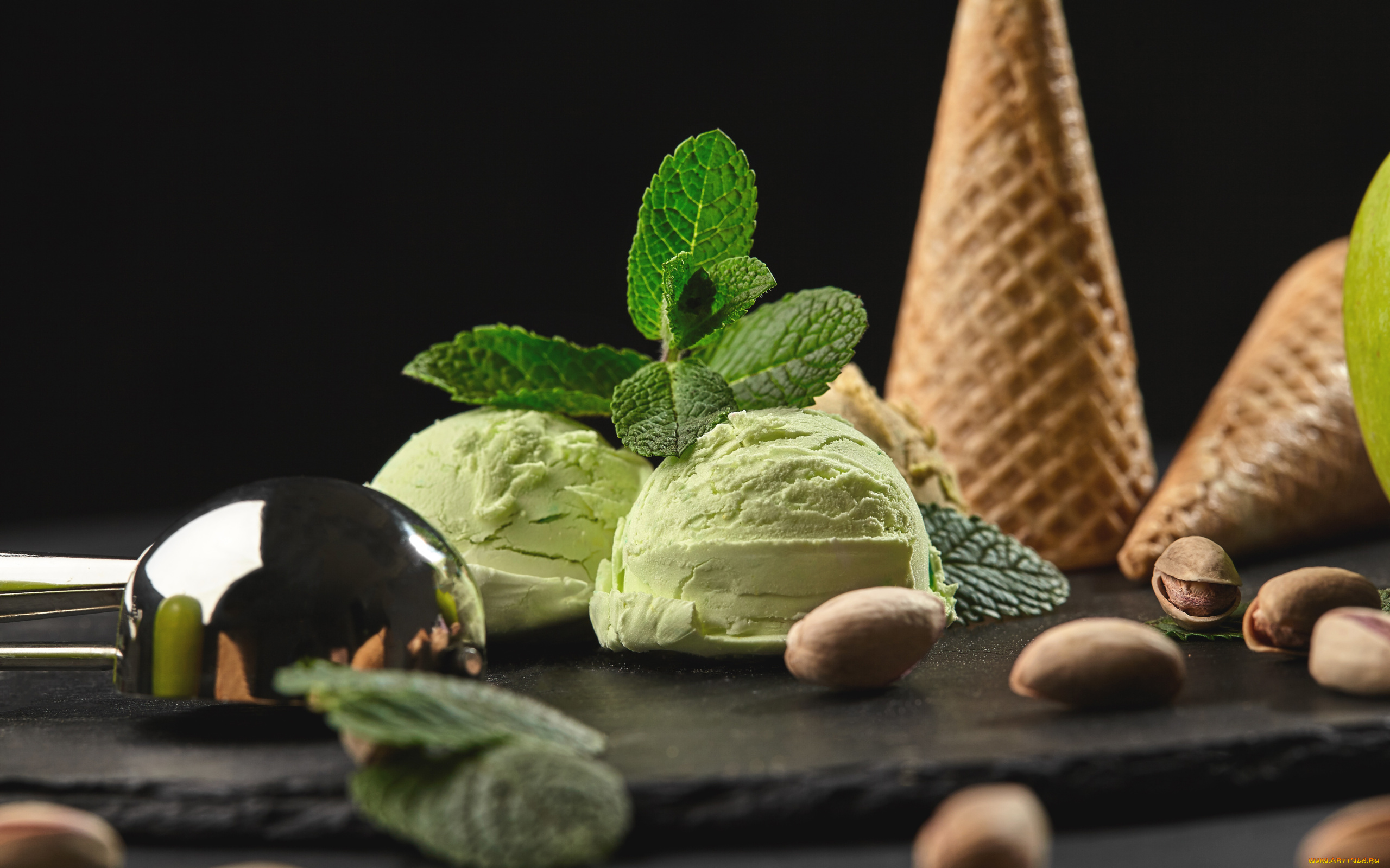 еда, мороженое, , десерты, мята, вафельный, рожок, орехи, фисташки