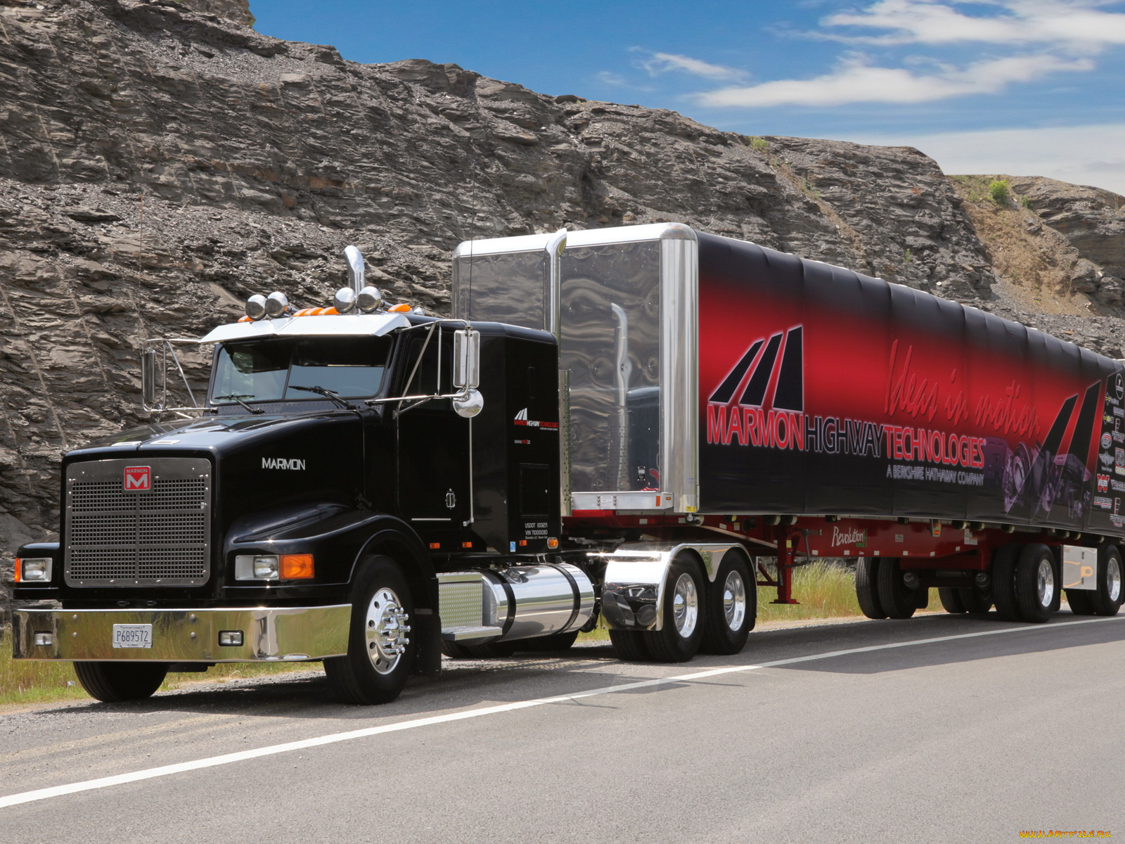 автомобили, грузовики