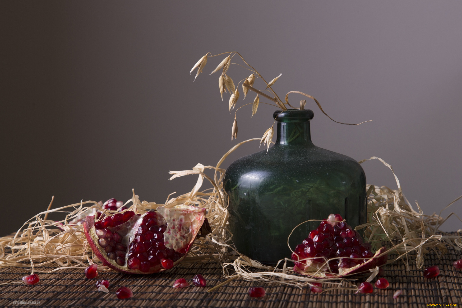 еда, гранат, сено, ваза