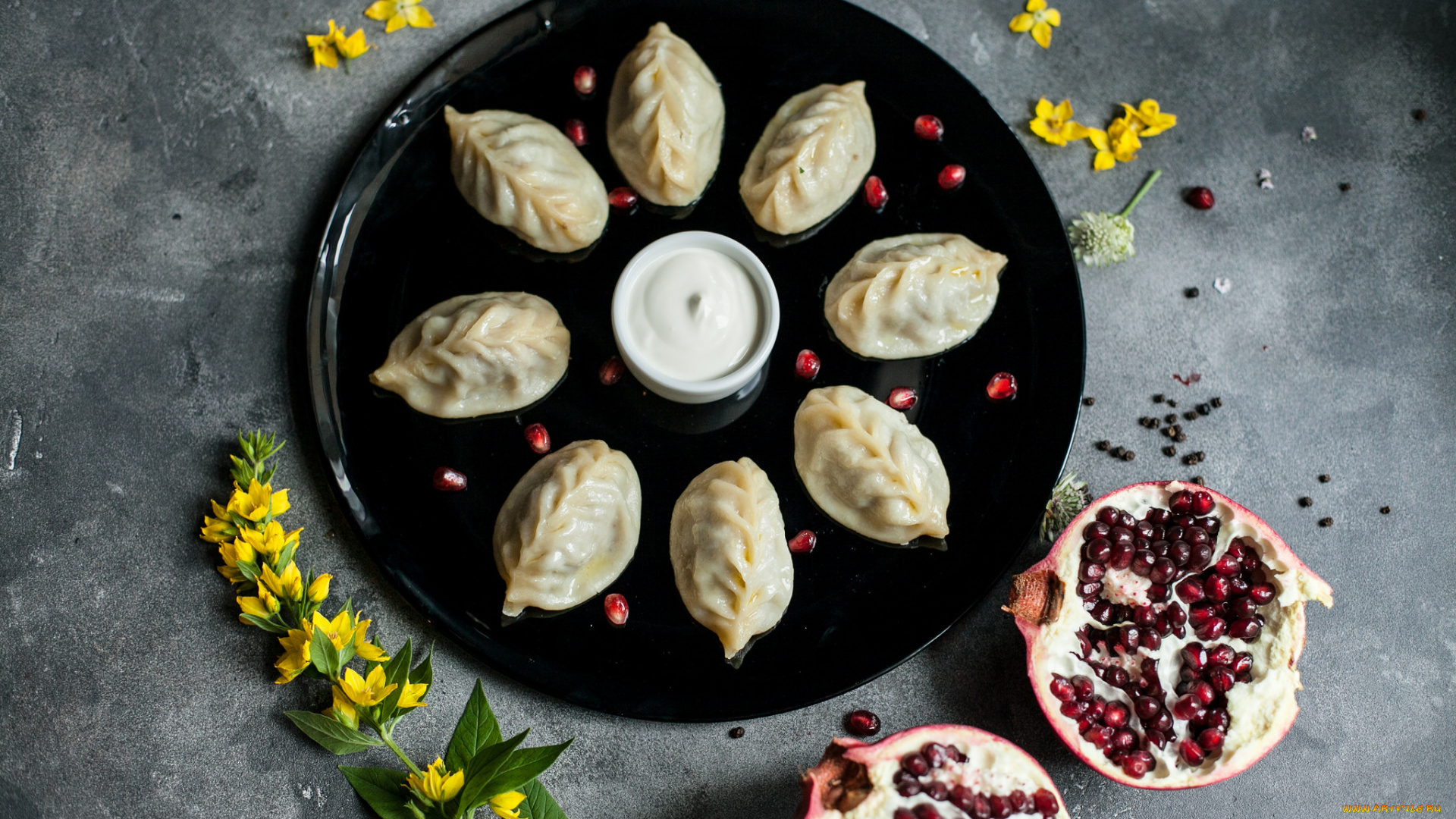 еда, пельмени, , манты, , вареники, ягоды, гранат, сметана, манты