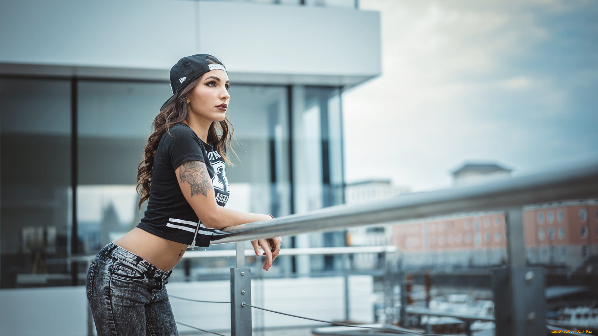 девушки, -, брюнетки, , шатенки, девушка, модель, бейсболка, брюнетка, красотка, поза, взгляд, макияж, красавица, стройная, сексуальная, причёска