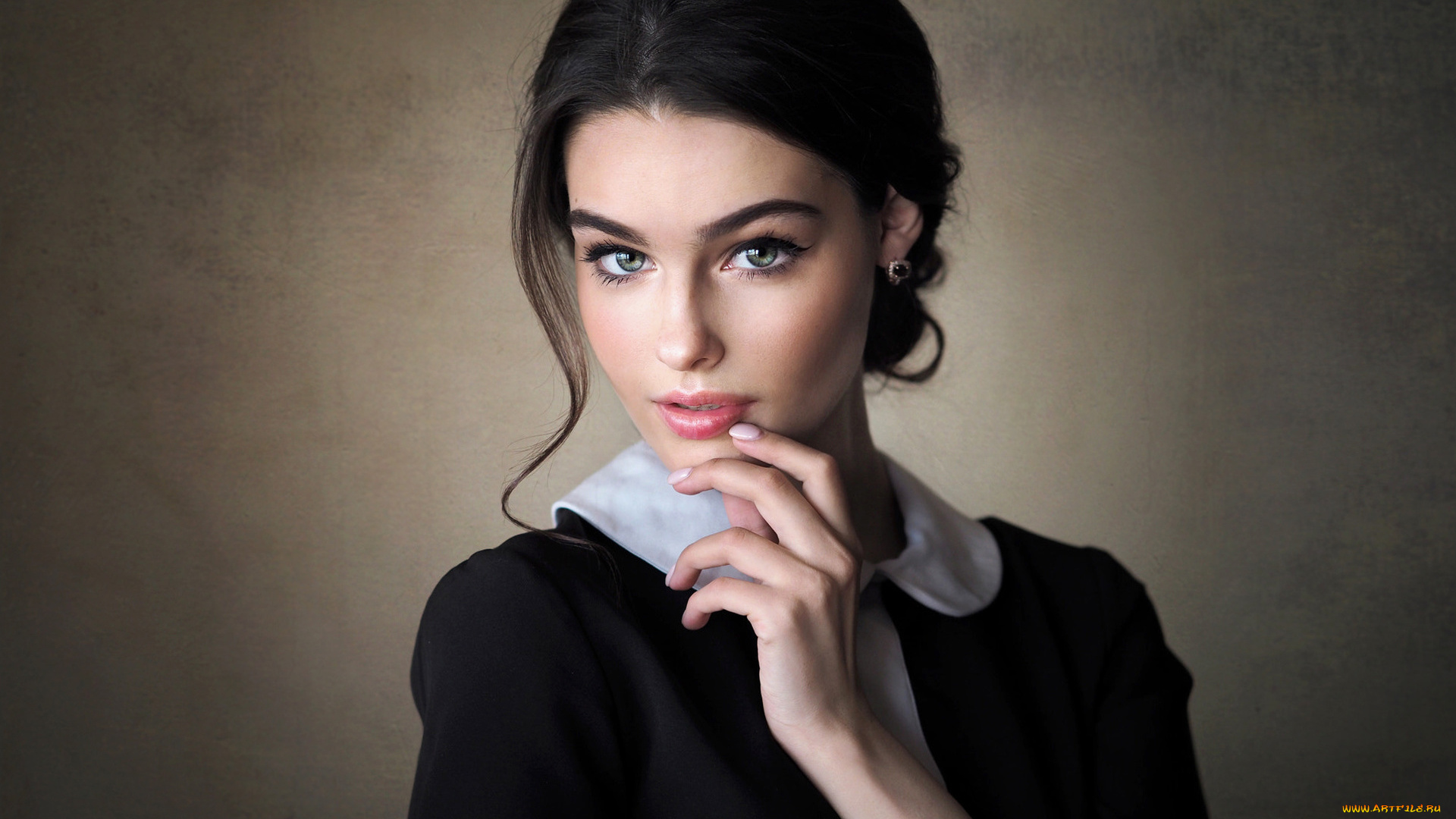 девушки, -, лица, , портреты, девушка, модель, брюнетка, портрет, лицо, красотка, поза, взгляд, макияж, красавица, сексуальная, причёска, богдана, кадрицкая