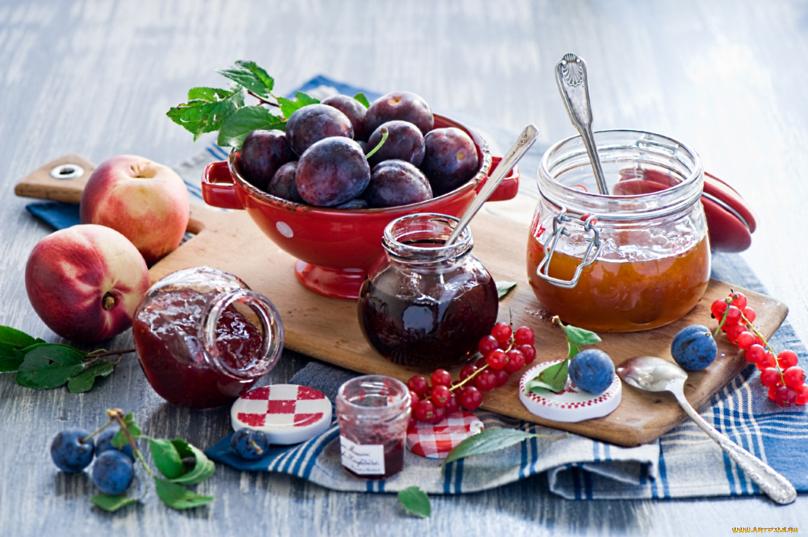 еда, натюрморт, смородина, сливы, персики, варенье