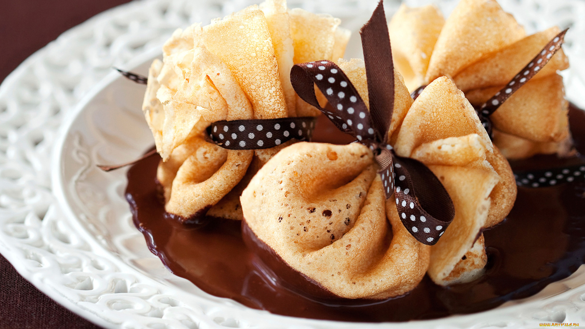 еда, блины, оладьи, блинчики, шоколад, бантики, ленточки