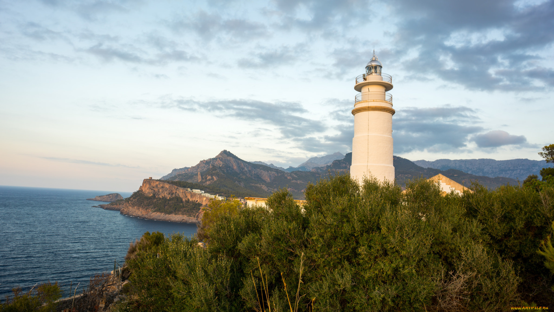 природа, маяки, простор