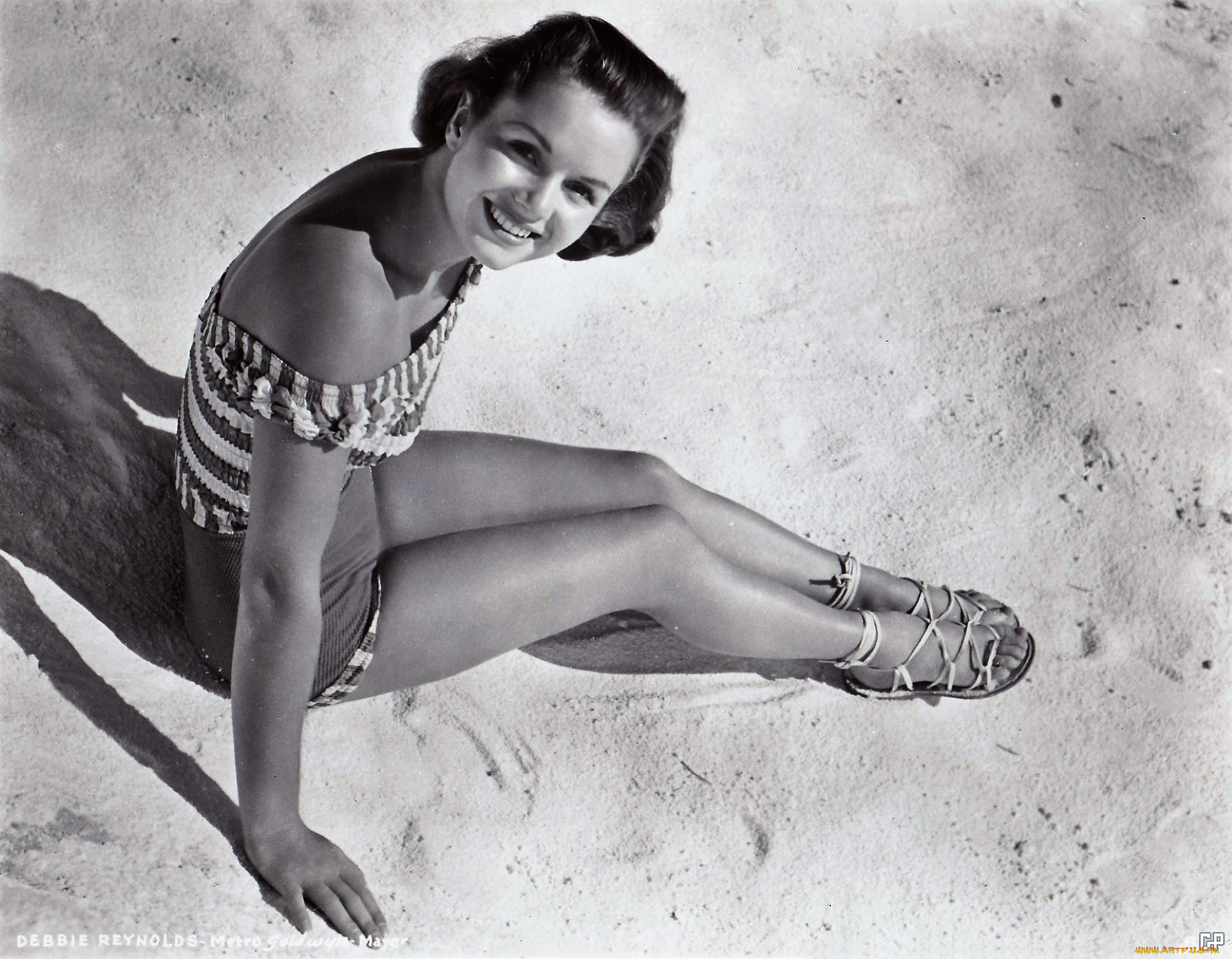 debbie, reynolds, девушки, -, черно-белые, черно-белая, купальник, песок