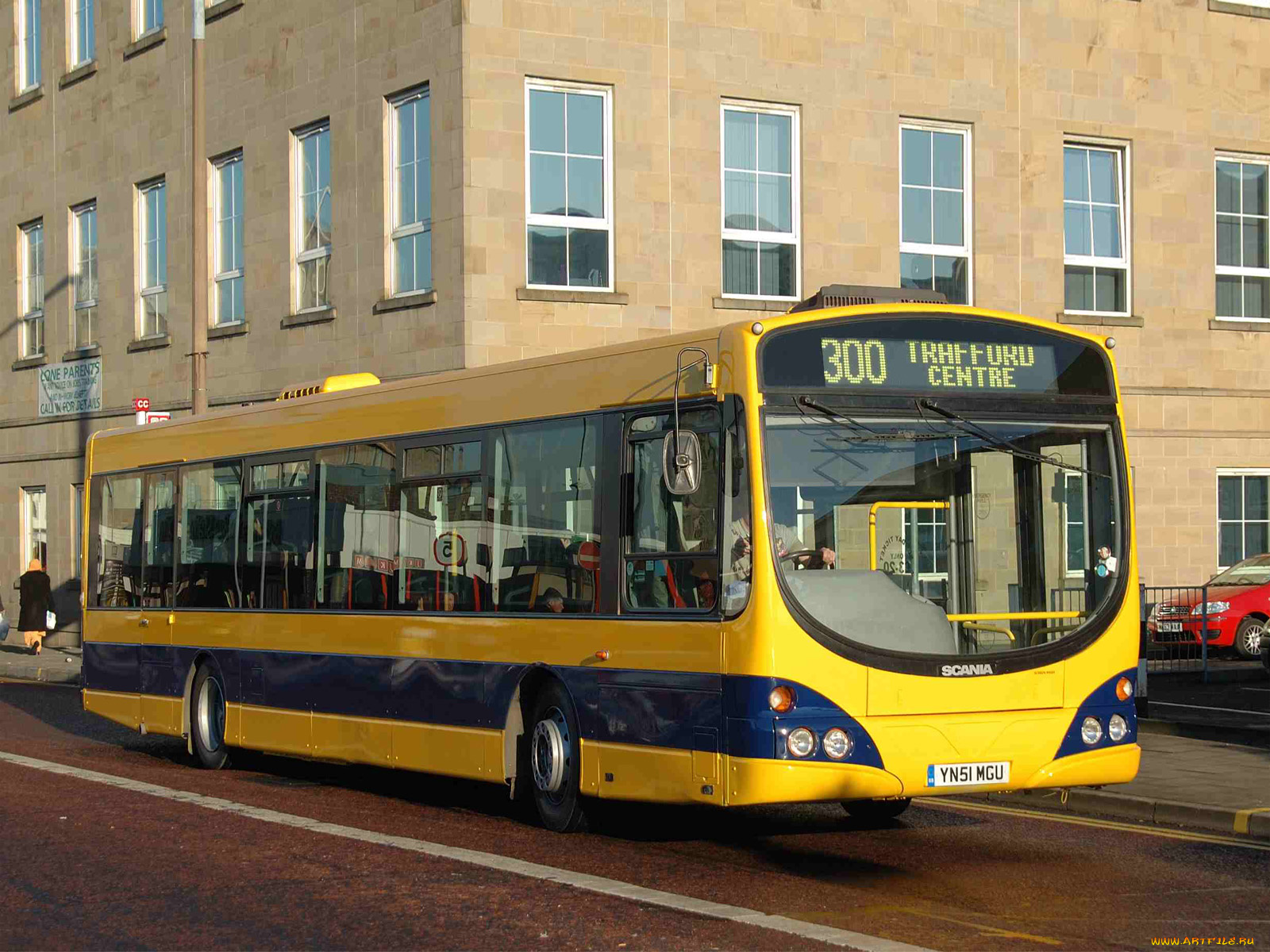 автомобили, автобусы