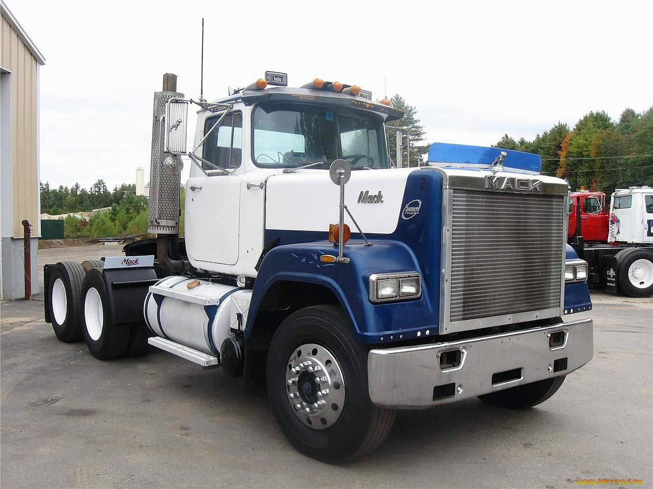 автомобили, mack