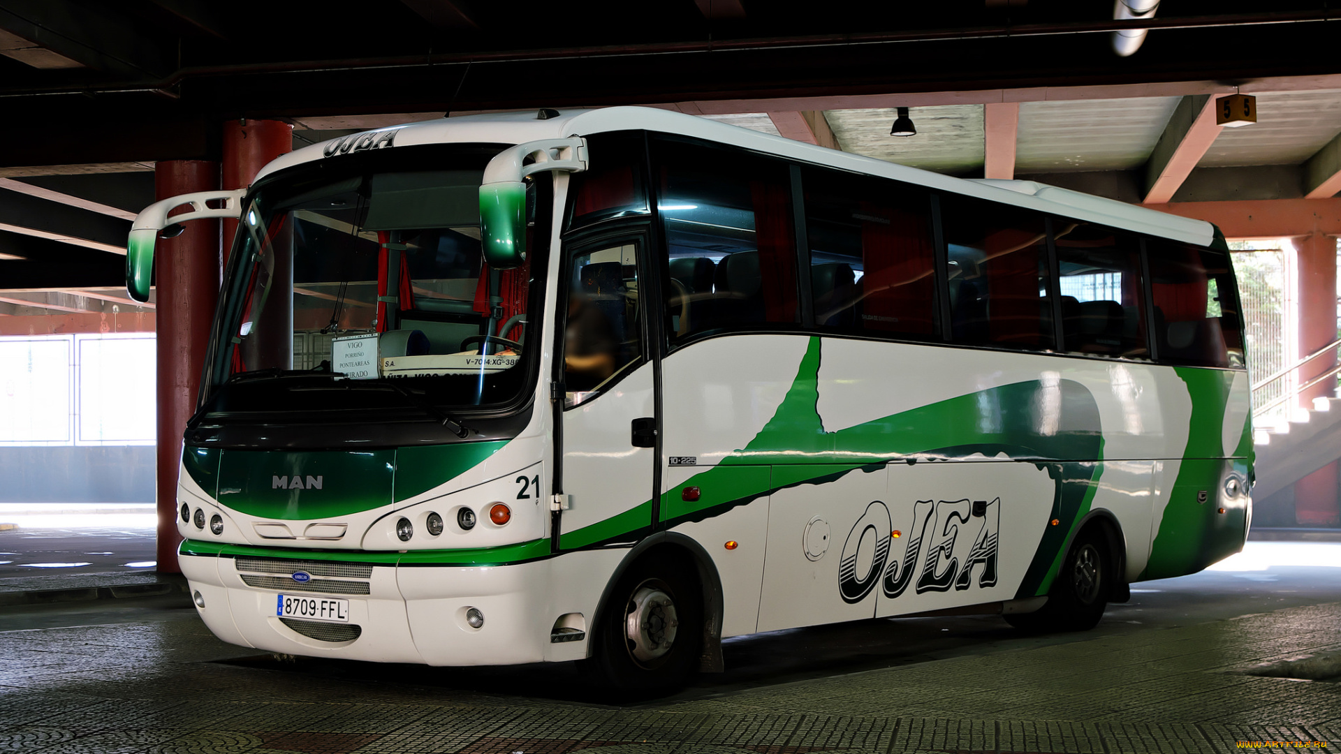 автомобили, автобусы, автобус