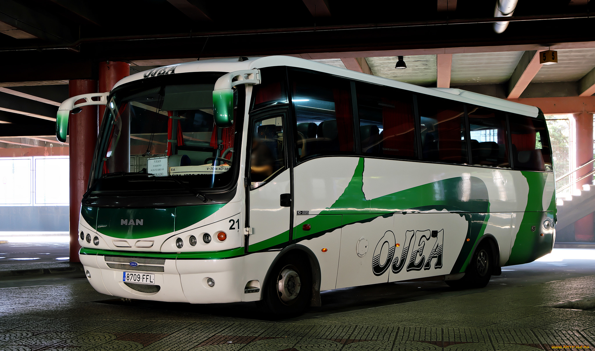 автомобили, автобусы, автобус