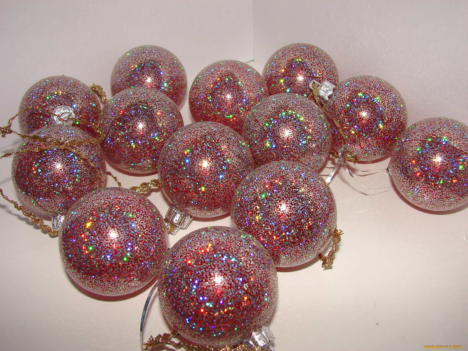 праздничные, шарики