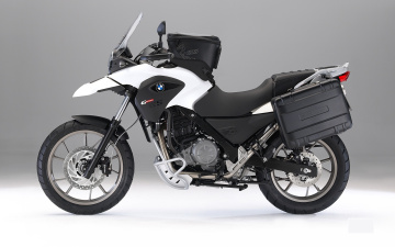 Картинка мотоциклы bmw g-650 белый темный 2010 gs