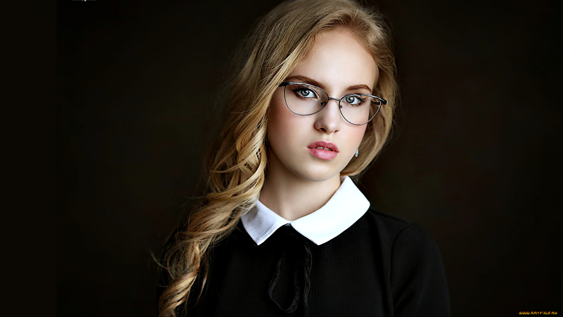 девушки, -unsort, , лица, , портреты, портрет, блондинка, девушка, темный, фон