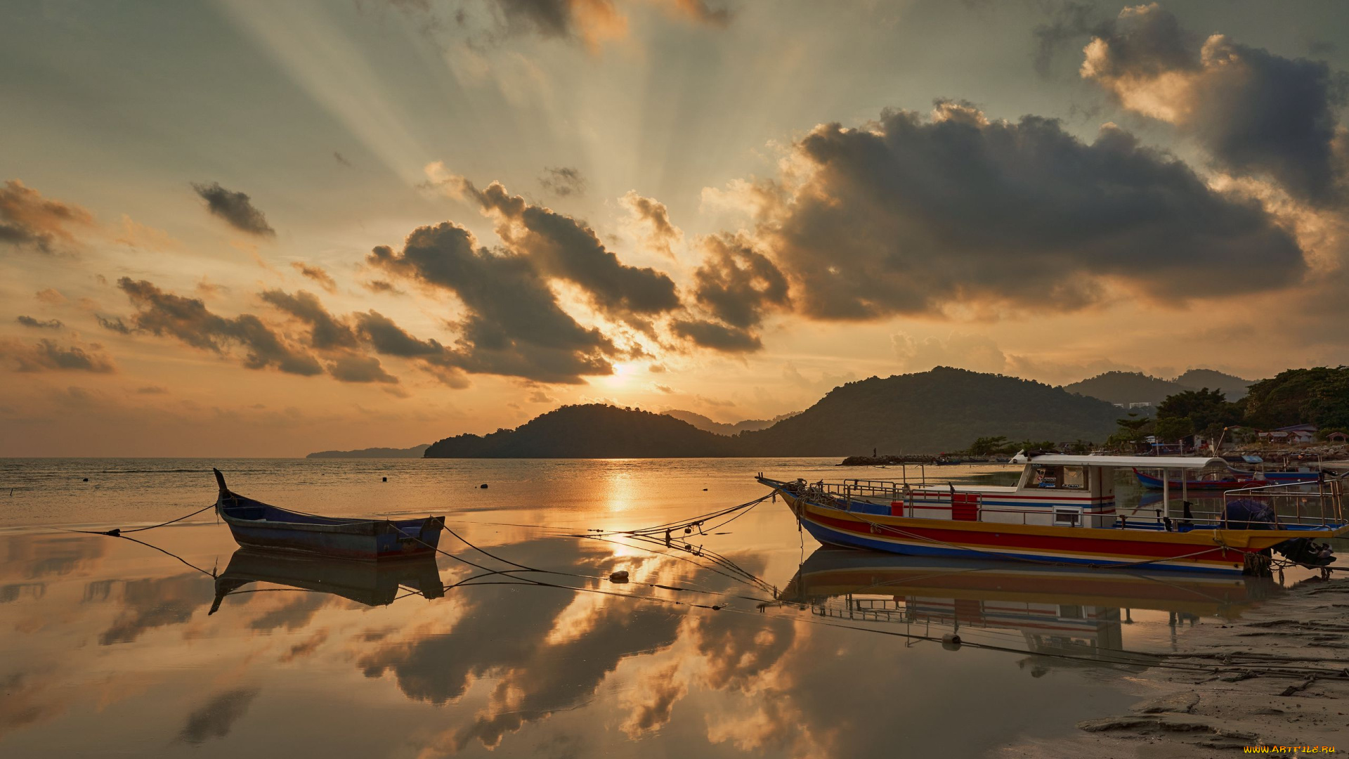 корабли, разные, вместе, горы, море, закат