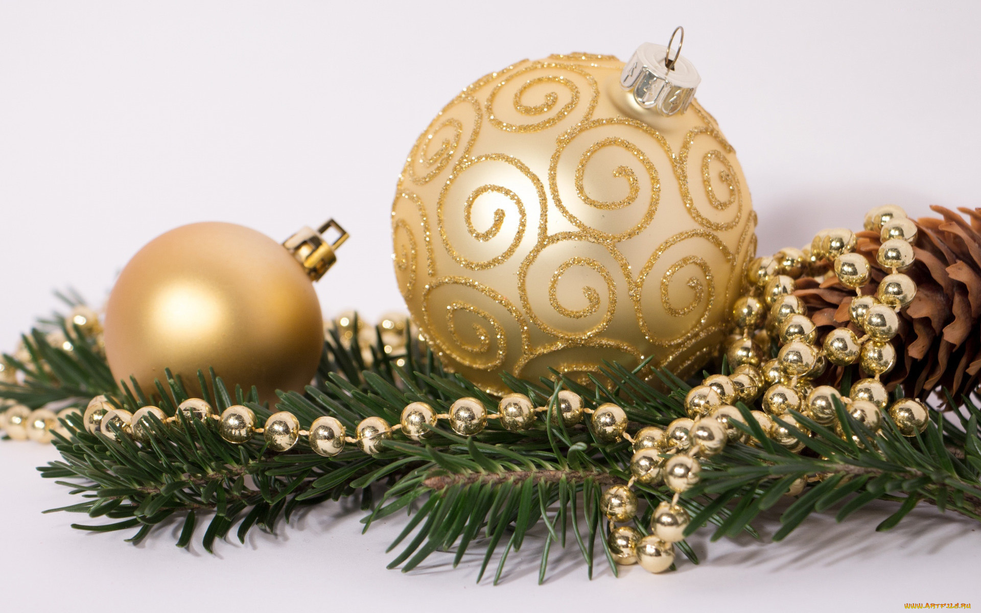 праздничные, шары, бусы, шарики, шишка