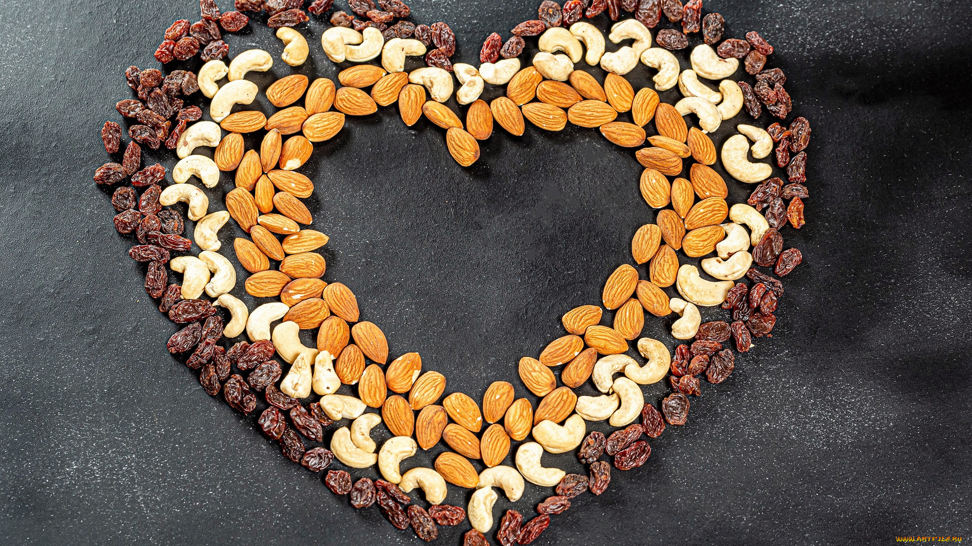 еда, орехи, , каштаны, , какао-бобы, сердечко, изюм, кешью, миндаль