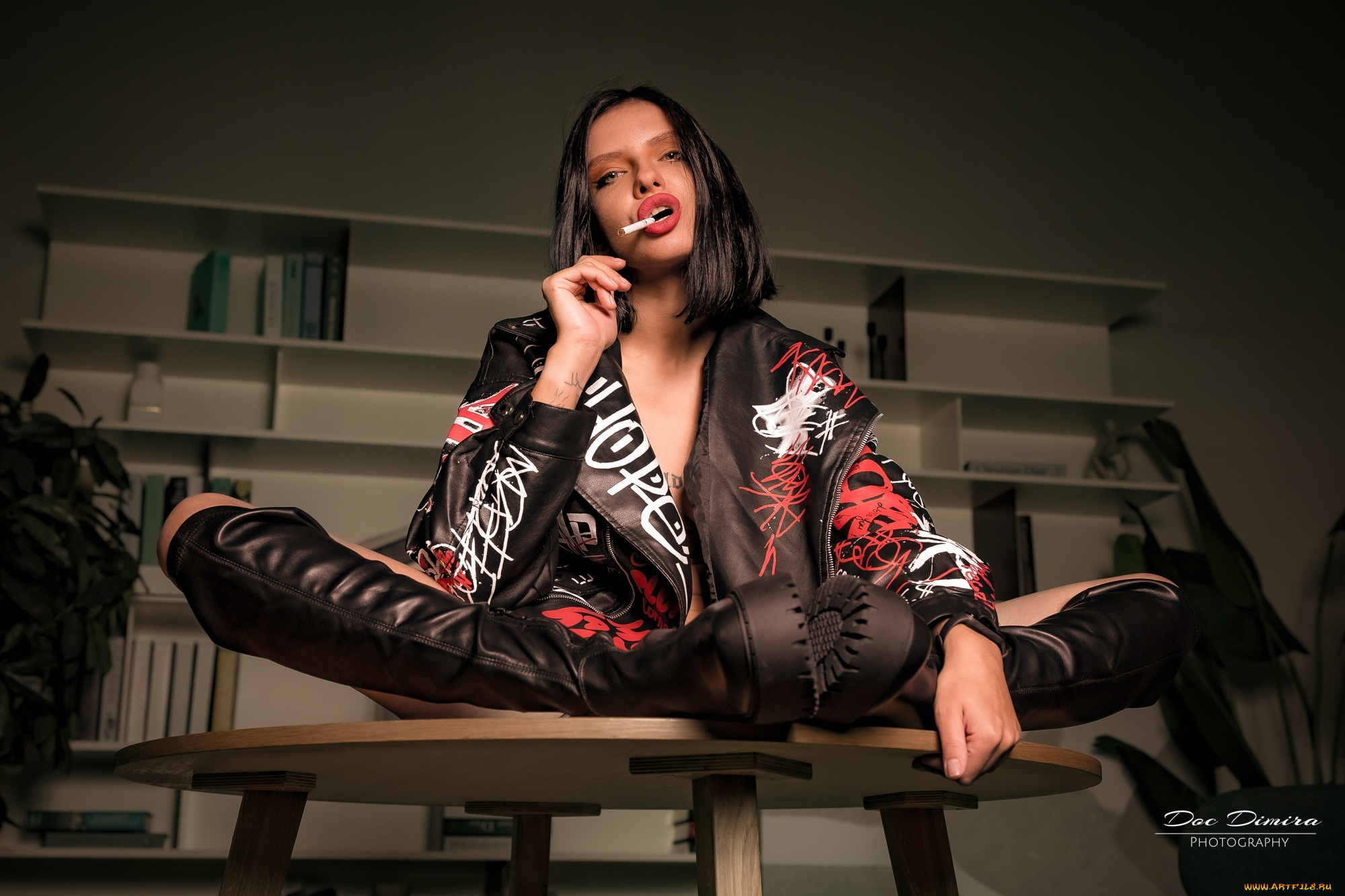 девушка, -, girl, девушки, -, брюнетки, , шатенки, девушка, женщина, брюнетка, темноволосая, сексуальная, модель, звезда, позирует, попа, грудь, ножки, разная, обувь, верхняя, стильная, одежда, нижнее, эротическое, бельё, трусы, лифчик, колготки, чулки, аксессуары, макияж, и, множество, элементов, на, фотографии