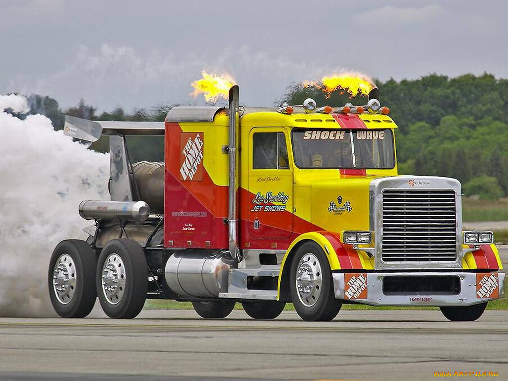 автомобили, грузовики