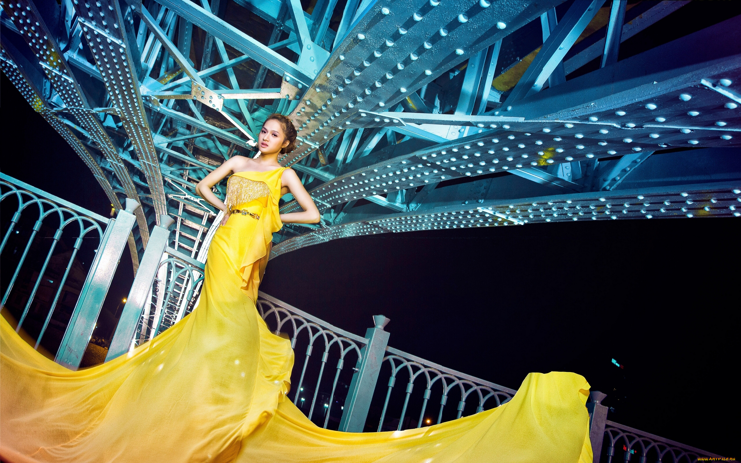 h&, 432, 417, ng, giang, idol, музыка, мост, транссексуал, платье, huong, giang, idol