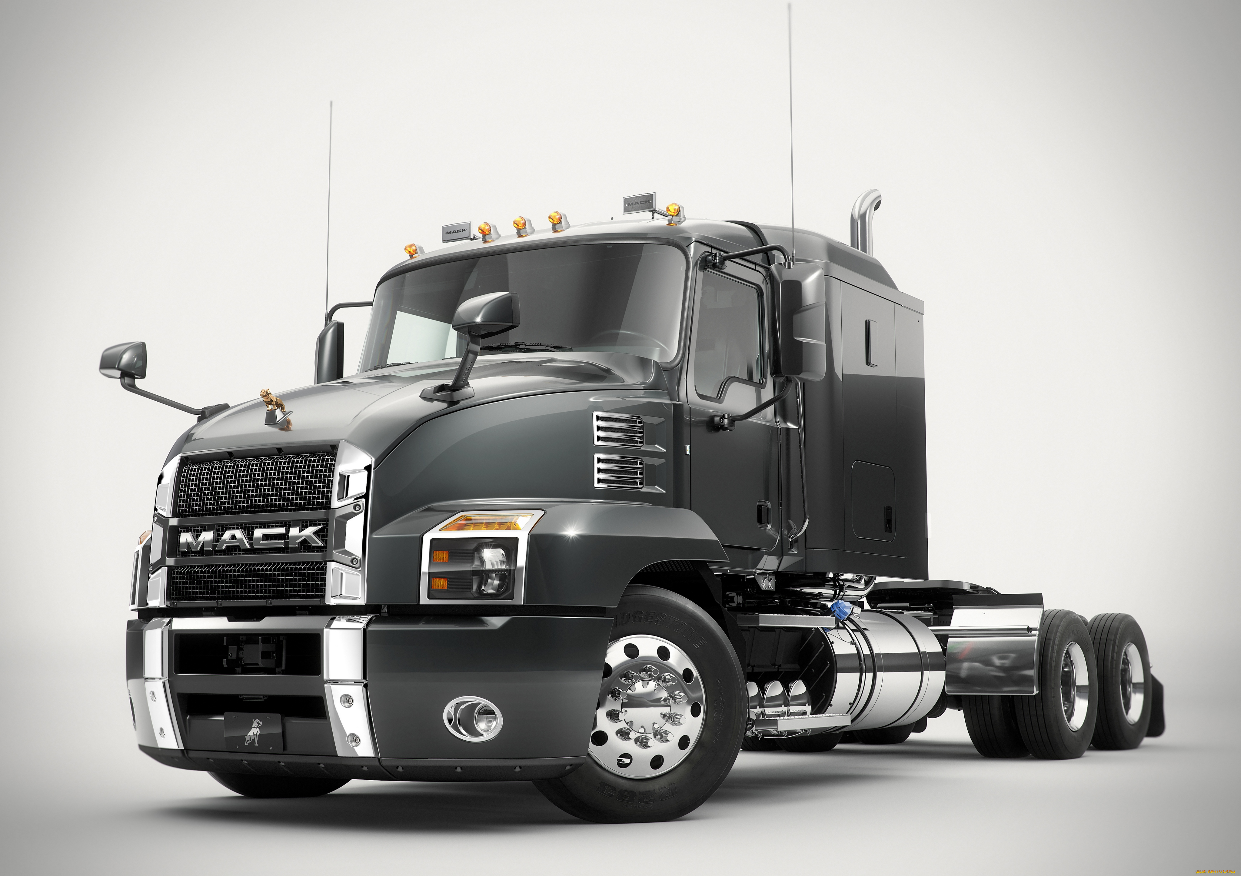 автомобили, mack