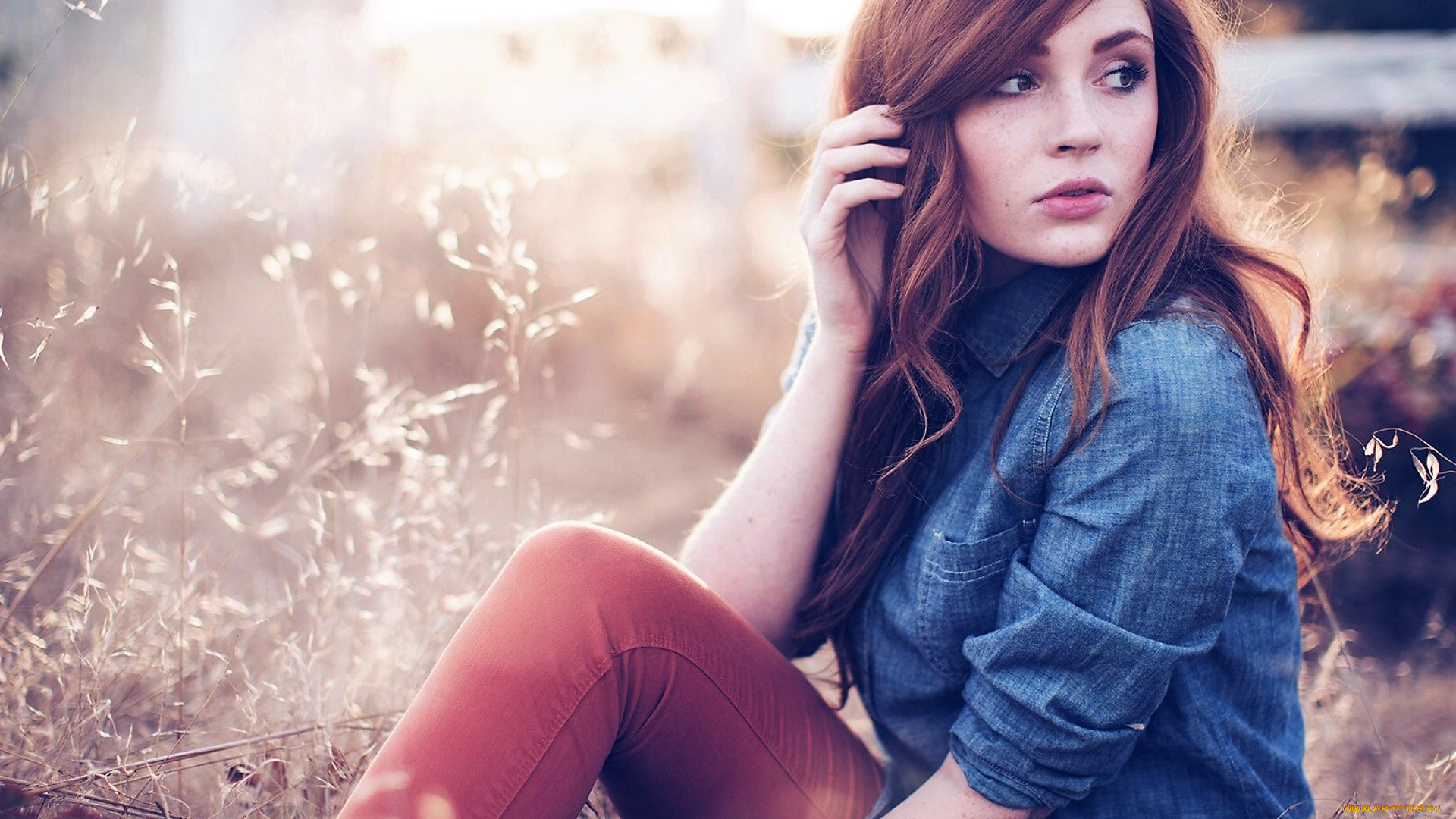 teresa, palmer, девушки, рыжая, рубашка, брюки, трава