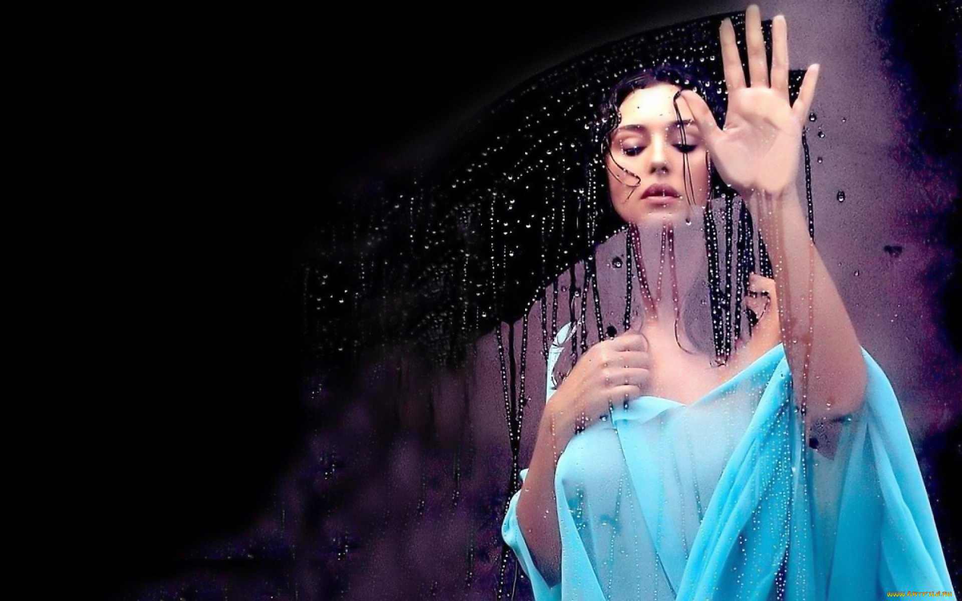 девушки, monica, bellucci, брюнетка, актриса, туника, стекло