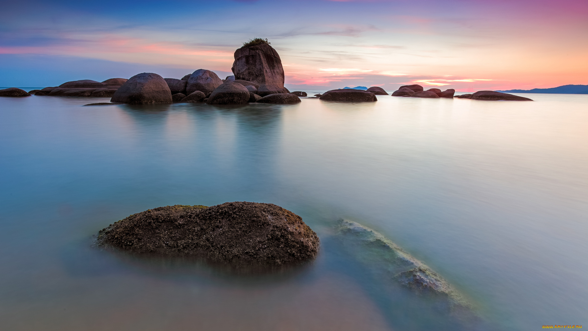 природа, побережье, небо, облака, горы, озеро, камни, скалы