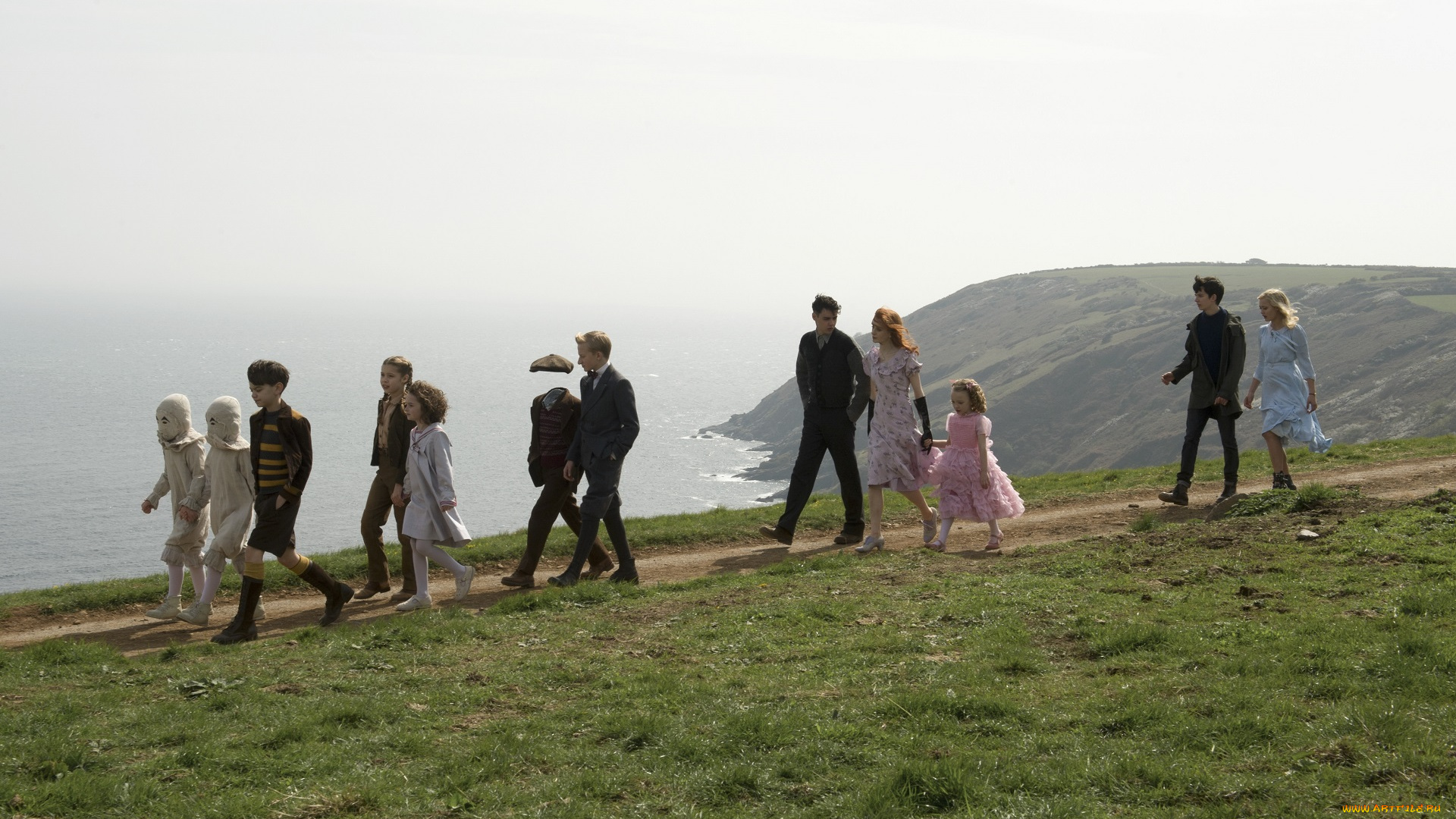 кино, фильмы, miss, peregrine`s, home, for, peculiar, children, дети, дорога, горы, море