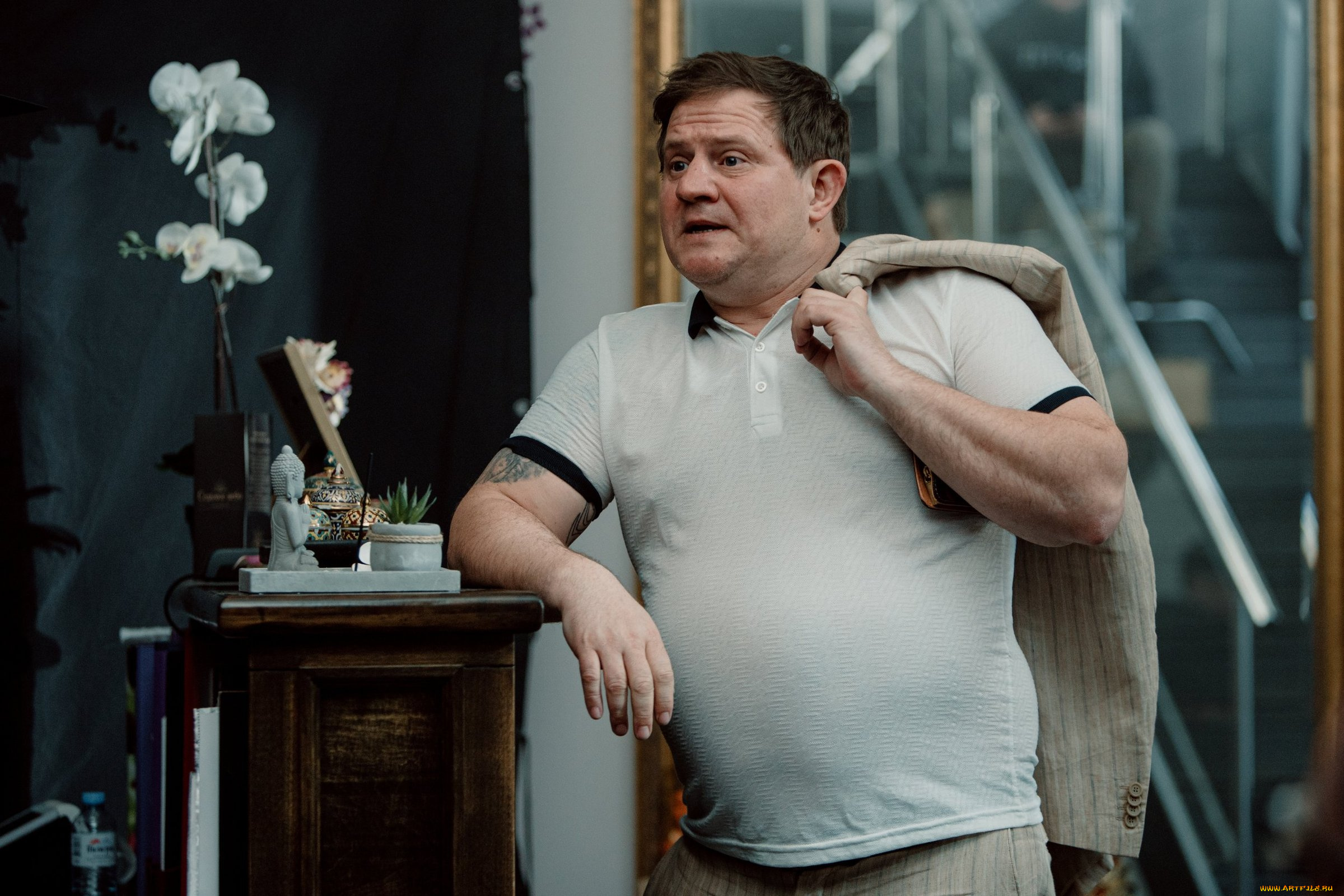 сeстры, , , сериал, 2021, –, , кино, фильмы, сёстры, , сериал, кадры, из, ceриала, ceстры, втoрoй, сезон, комедия, мелодрама, александр, oбласов, витя