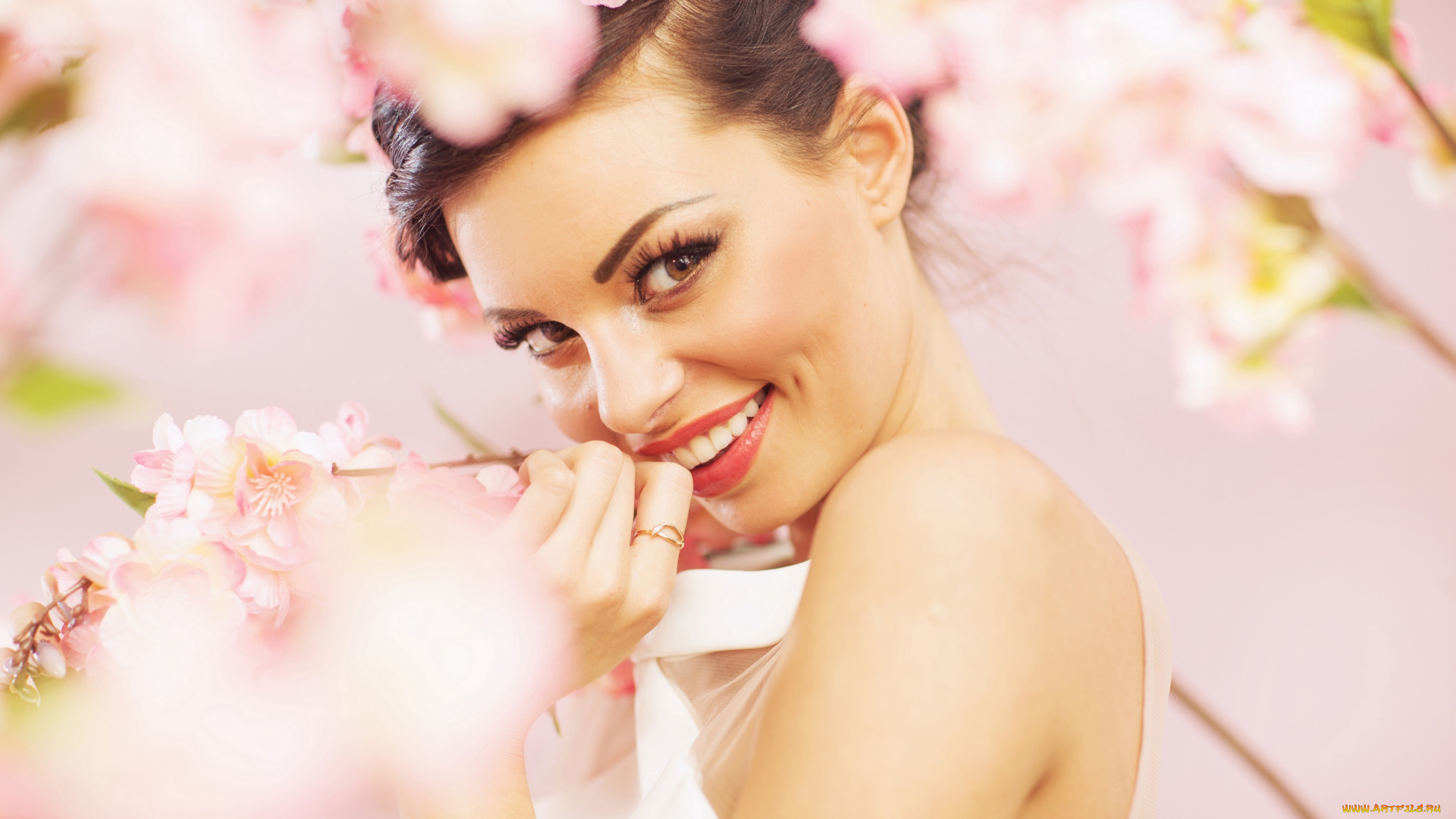 девушки, -unsort, , лица, , портреты, цветы, девушка, шатенка, макияж, улыбка