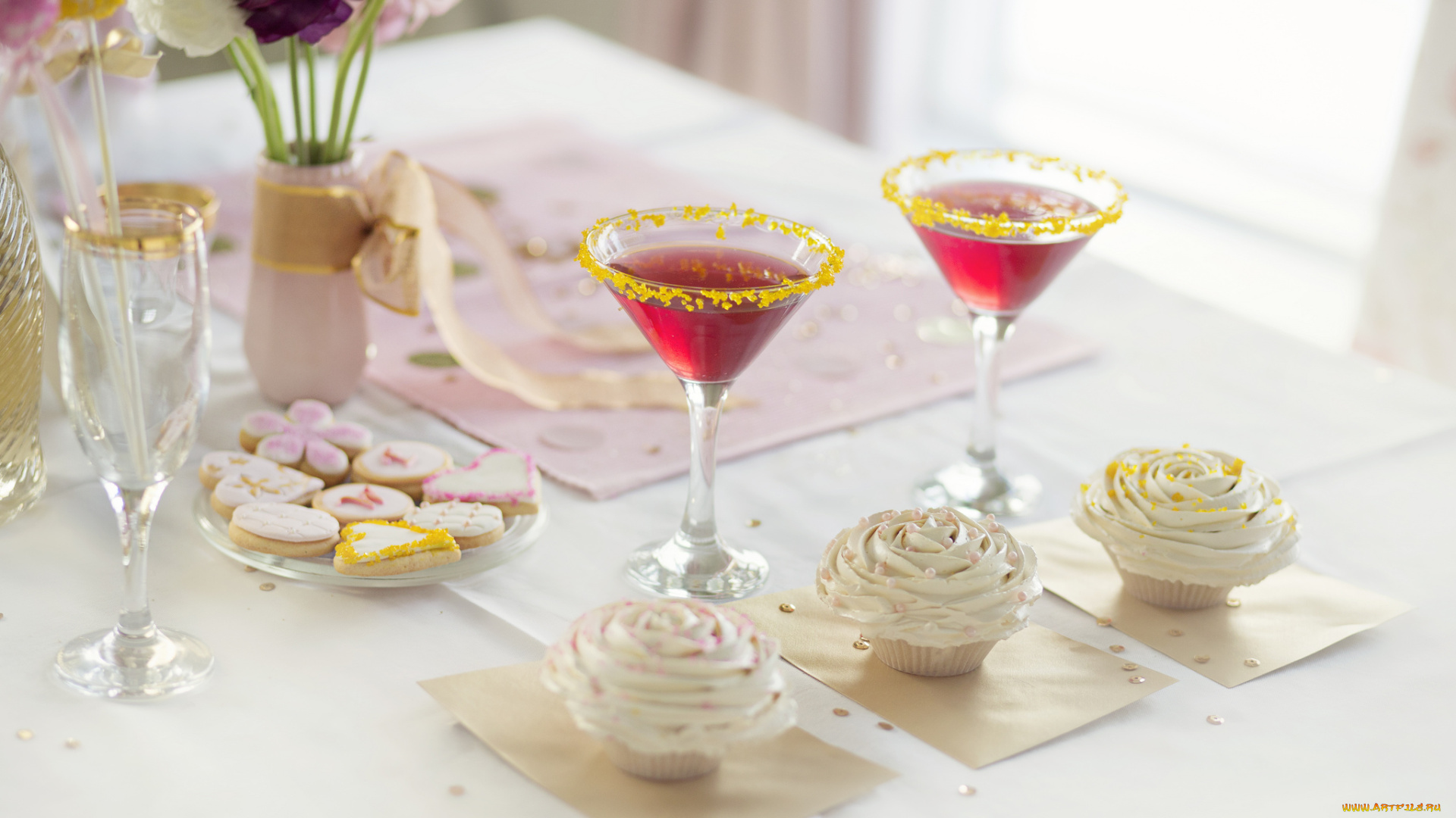 еда, разное, пирожное, бокалы