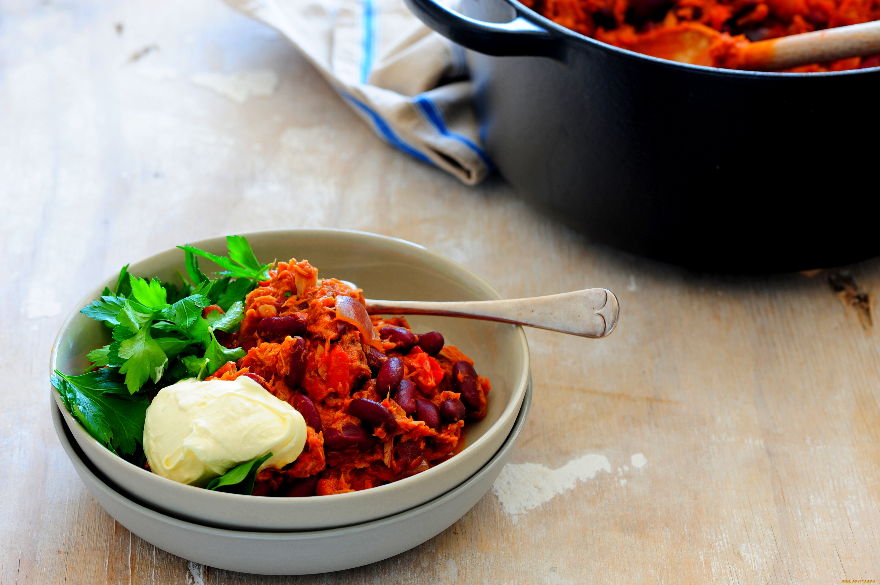 еда, вторые, блюда, тушеная, капуста, фасоль, сметана, зелень, второе, блюдо