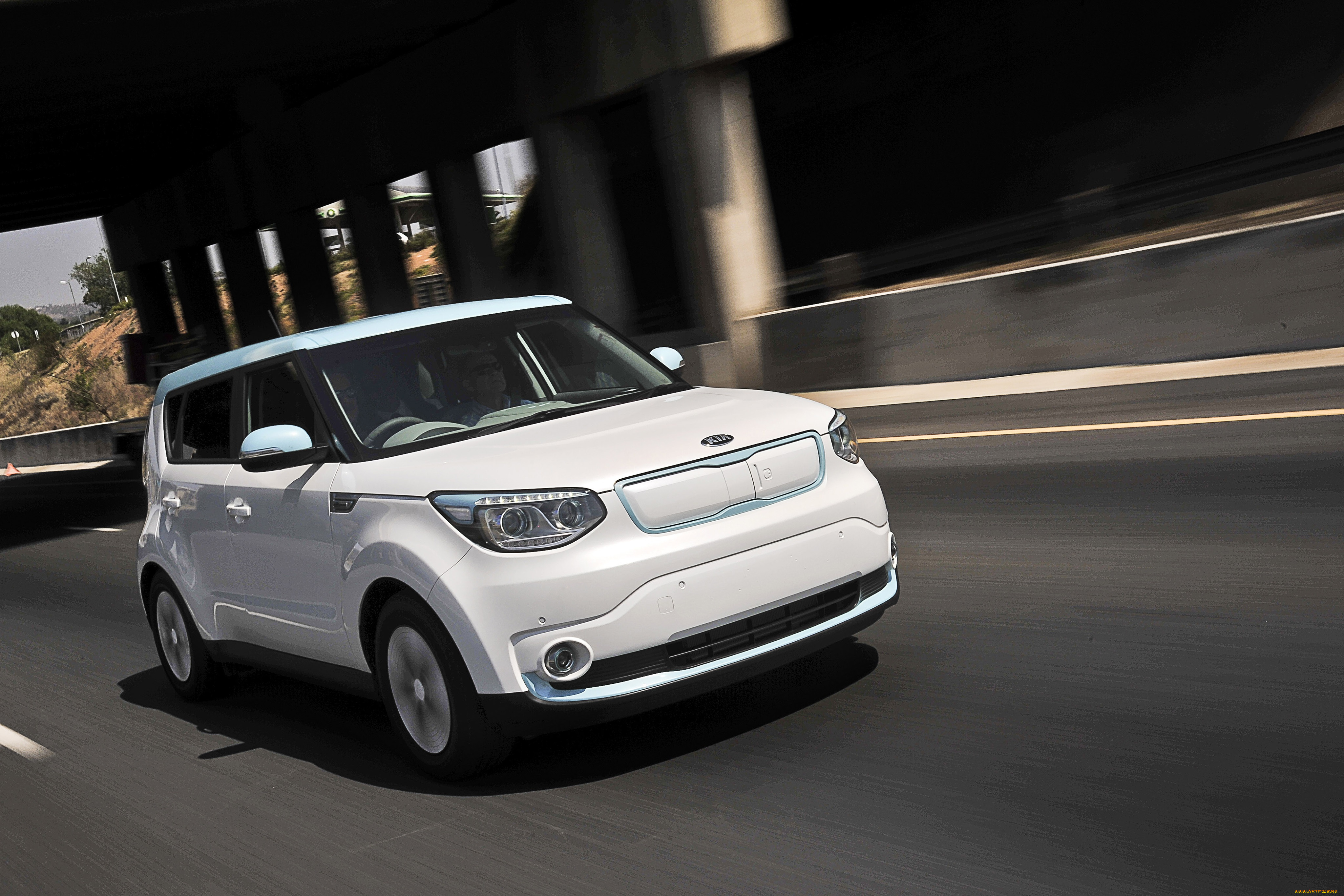 автомобили, kia, soul, ev, za-spec, 2015г, светлый