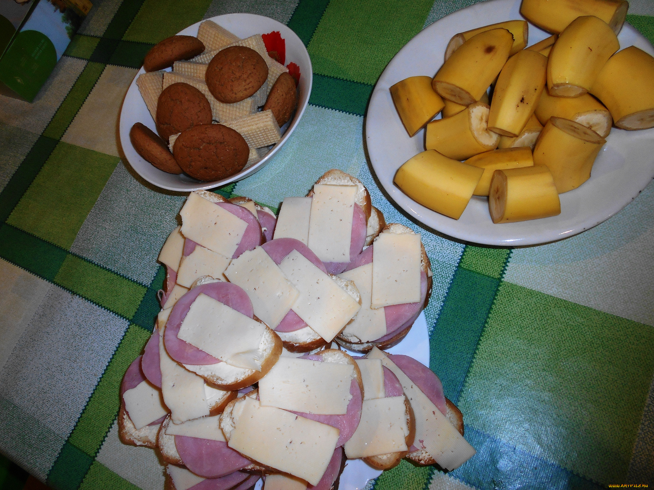 еда, бутерброды, , гамбургеры, , канапе, бананы, вафли, печенье, хлеб, колбаса, сыр