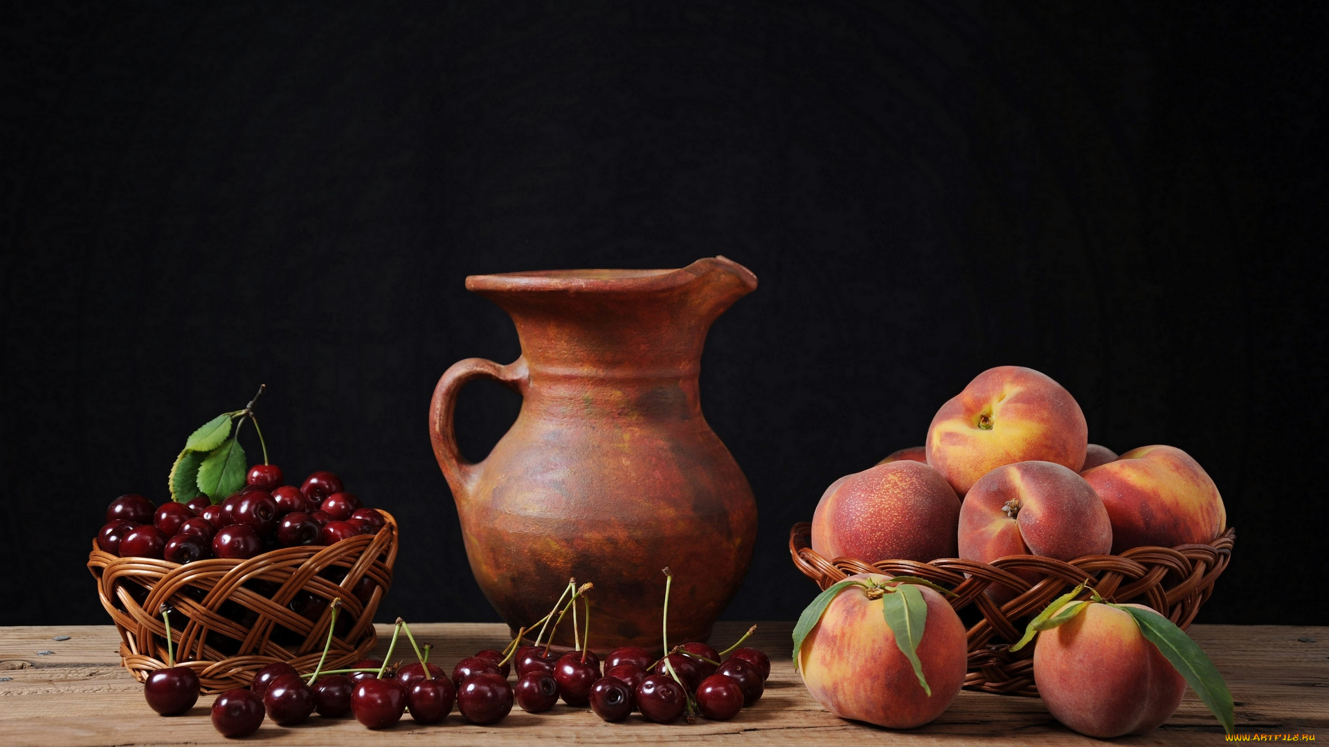 еда, фрукты, ягоды, стол, кувшин, корзинки, персики, черешня