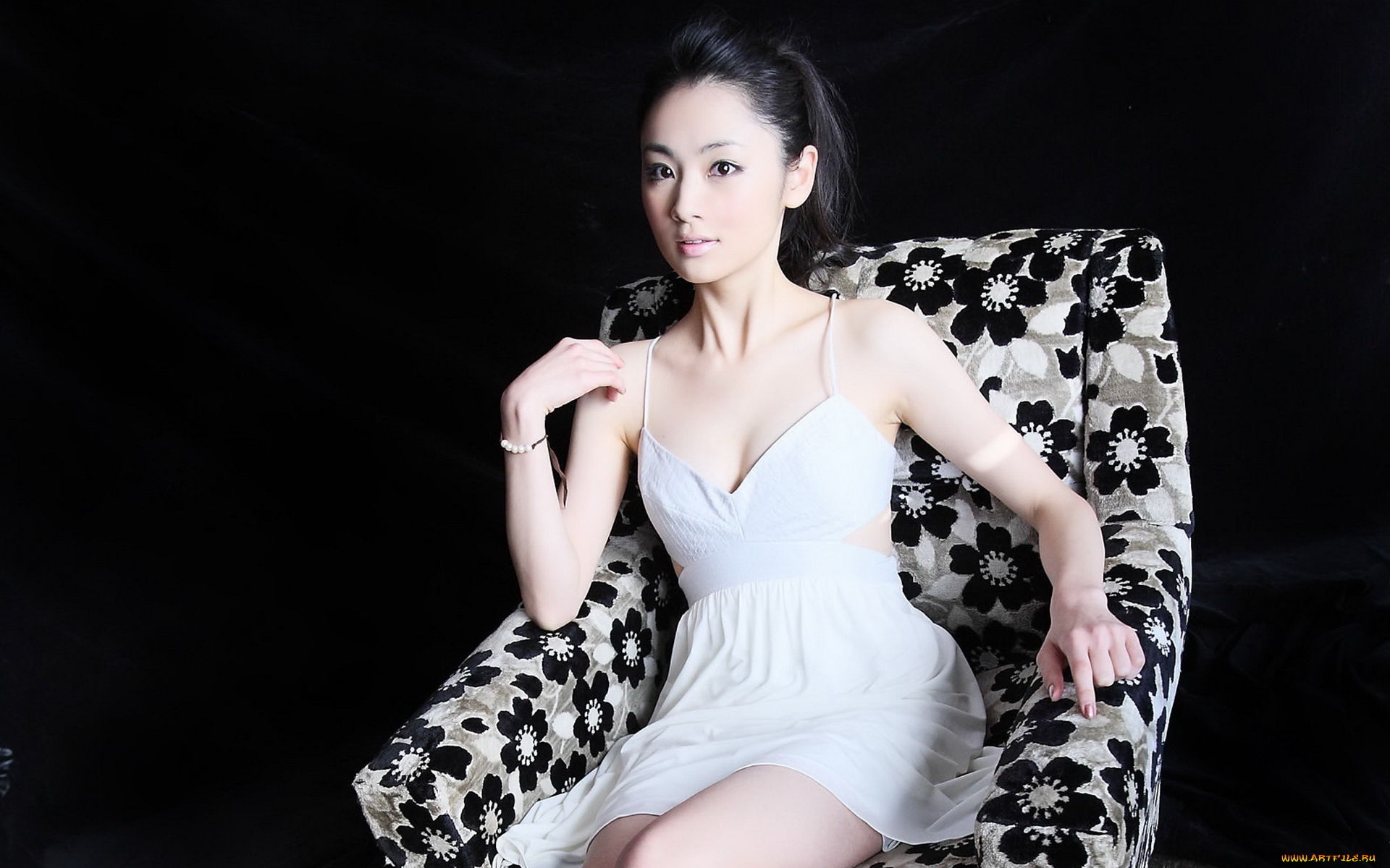 Lin, Dandan, девушки