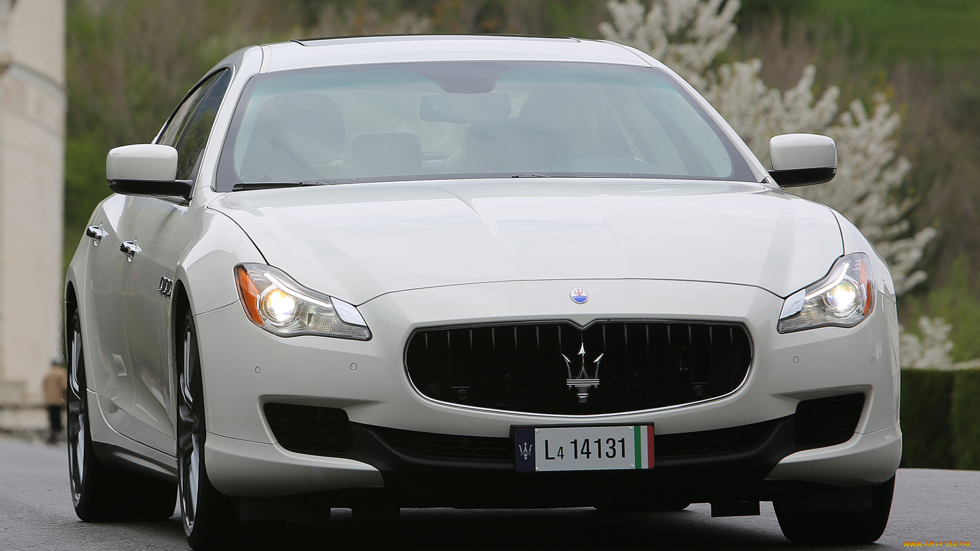 автомобили, maserati, 2013г, quattroporte, светлый
