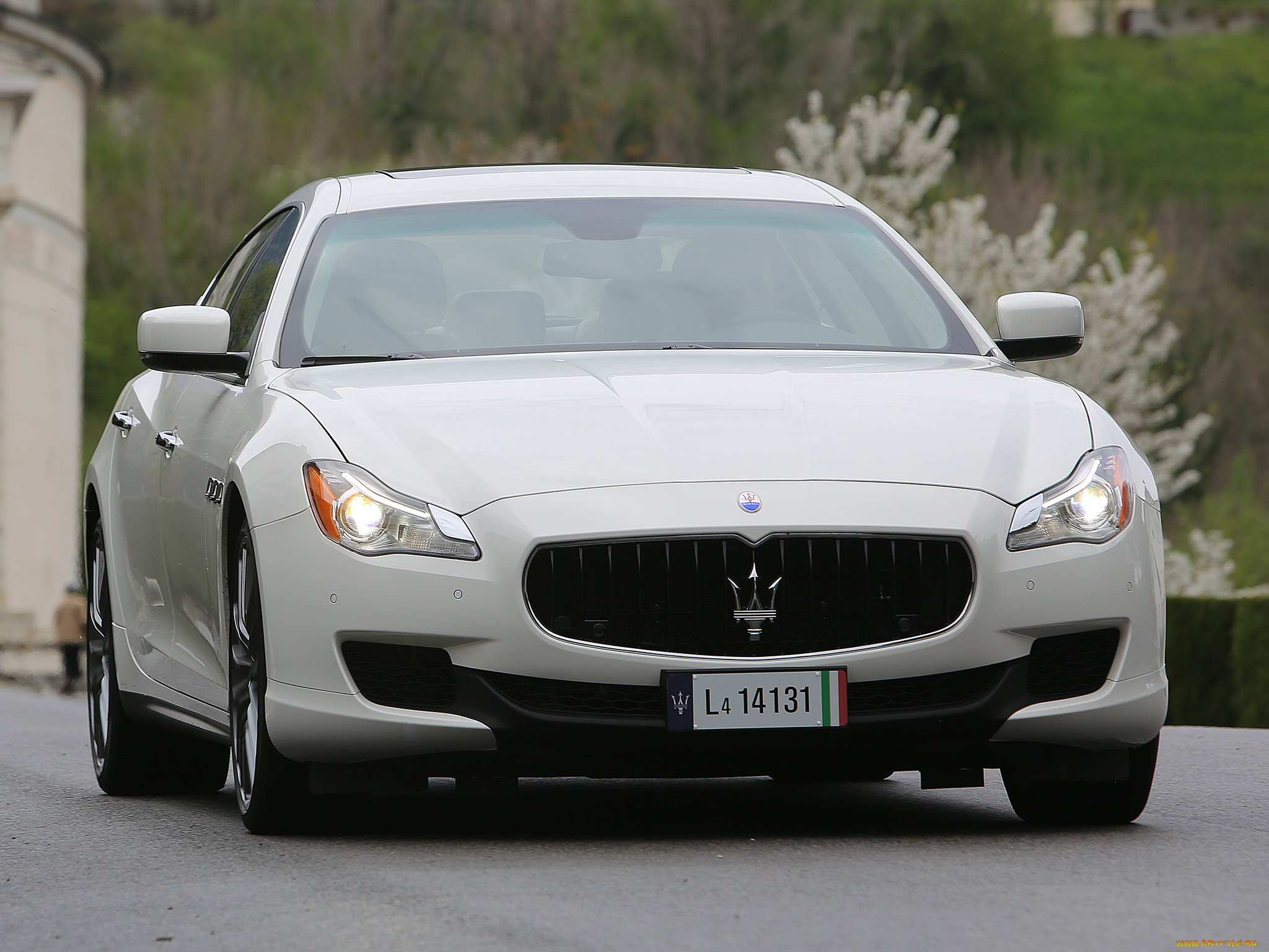 автомобили, maserati, 2013г, quattroporte, светлый