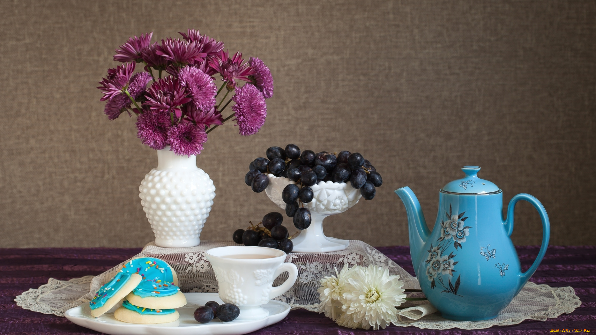 еда, натюрморт, виноград, хризантемы, цветы, кофе, печенье