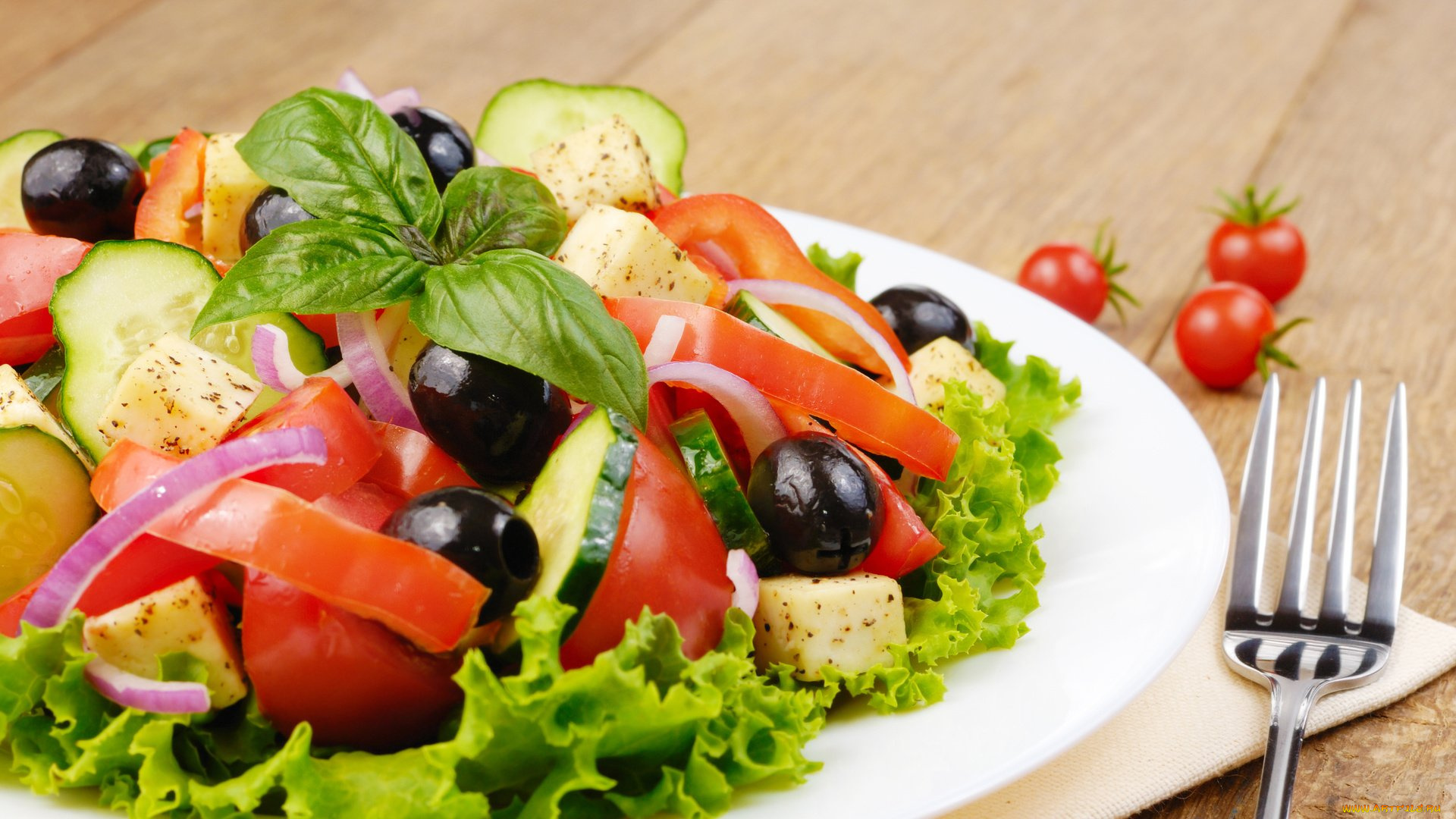 еда, салаты, , закуски, маслины, помидоры, базилик, салат, томаты