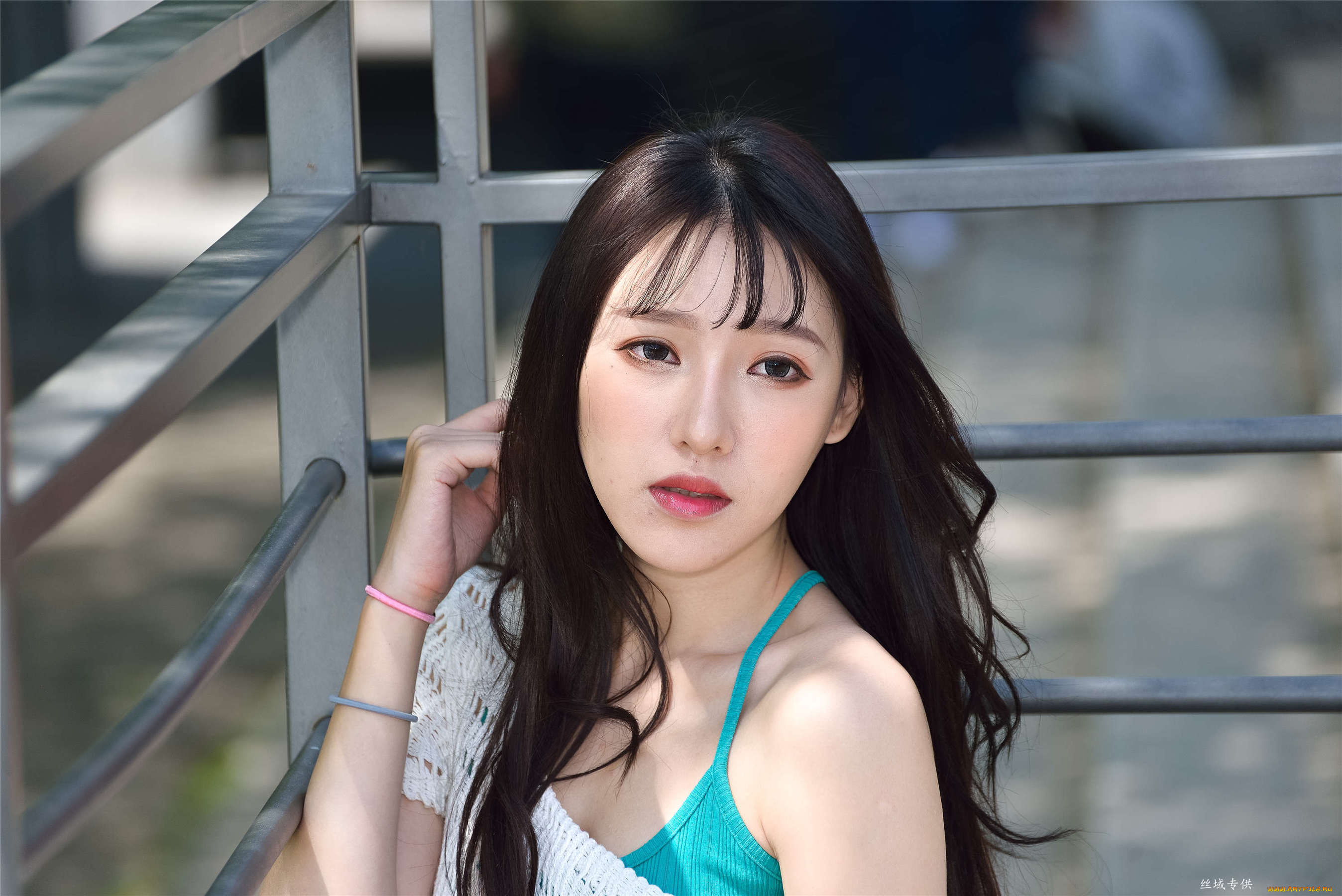 zhengmei, bibi, девушки, шатенка, топ, сетка, ограда