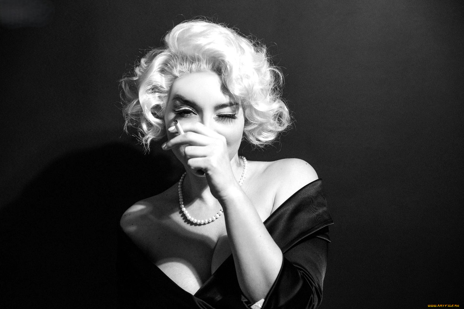 девушки, анна, шаховская, образ, косплей, черно-белая, мэрилин, монро, платье, бусы, сигарета