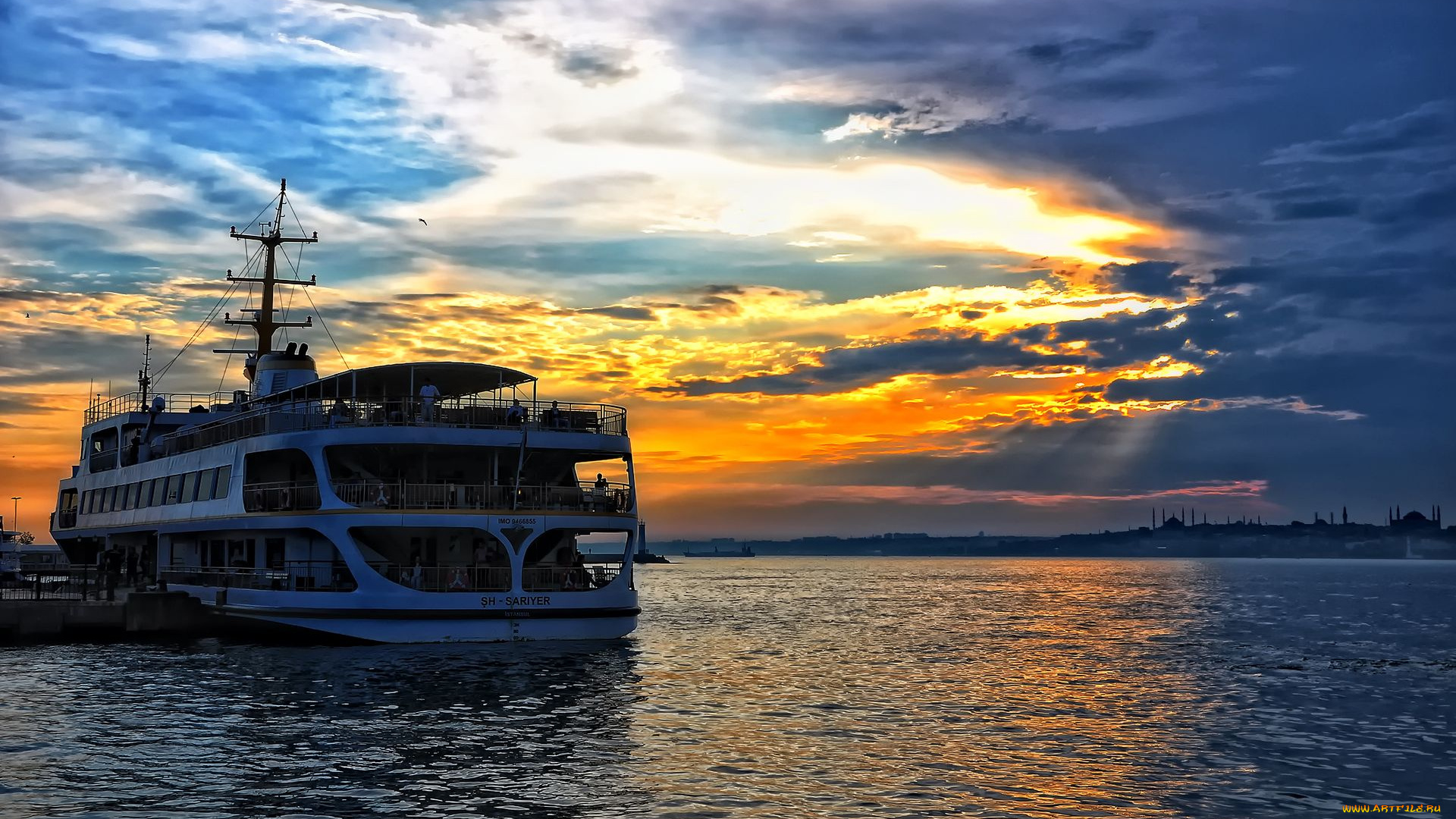 корабли, теплоходы