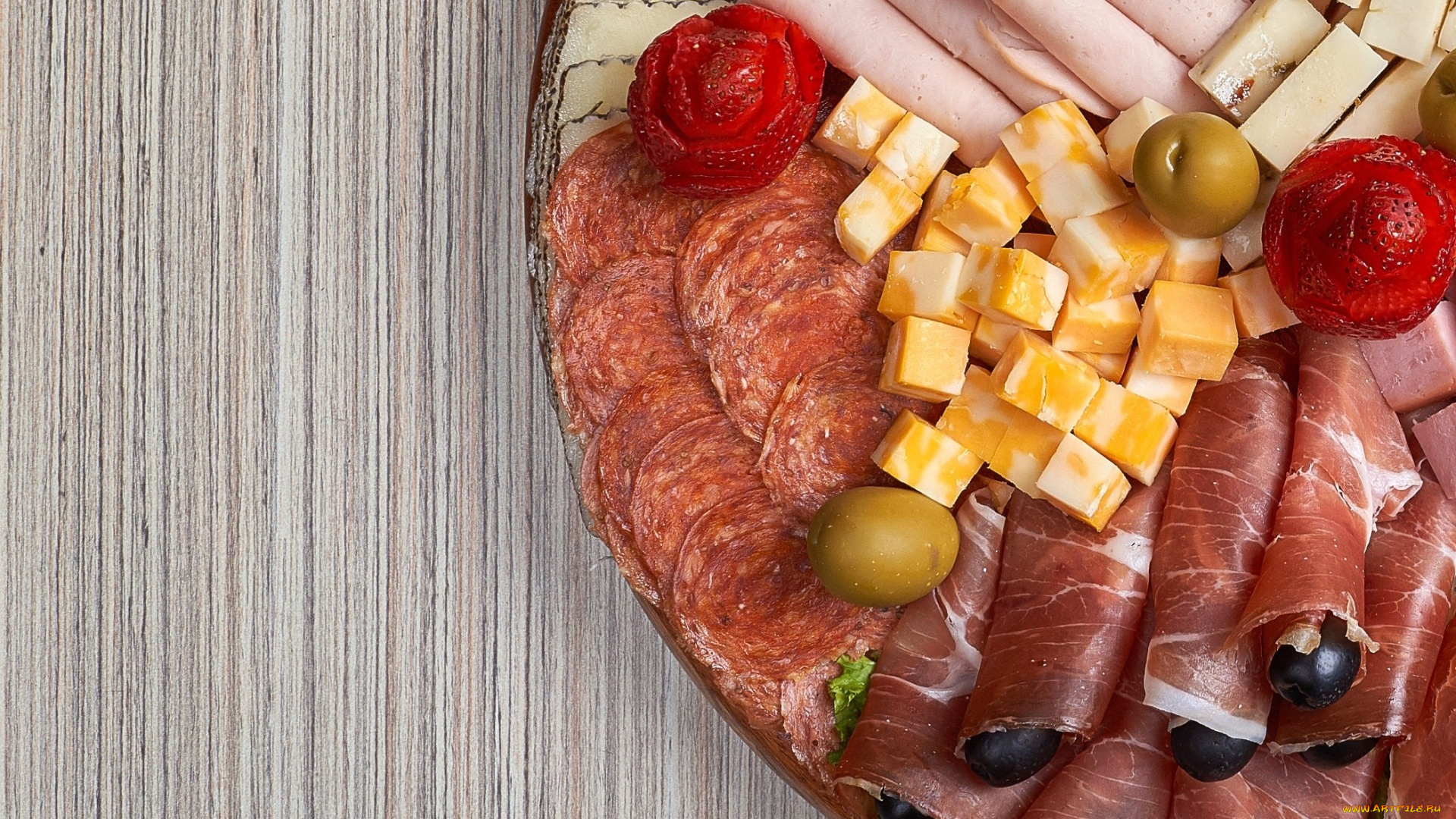 еда, колбасные, изделия, мясо, ассорти, сыр, нарезка, хамон, ветчина, колбаса, оливки, клубника