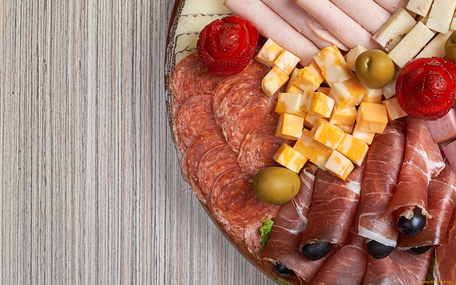 еда, колбасные, изделия, мясо, ассорти, сыр, нарезка, хамон, ветчина, колбаса, оливки, клубника