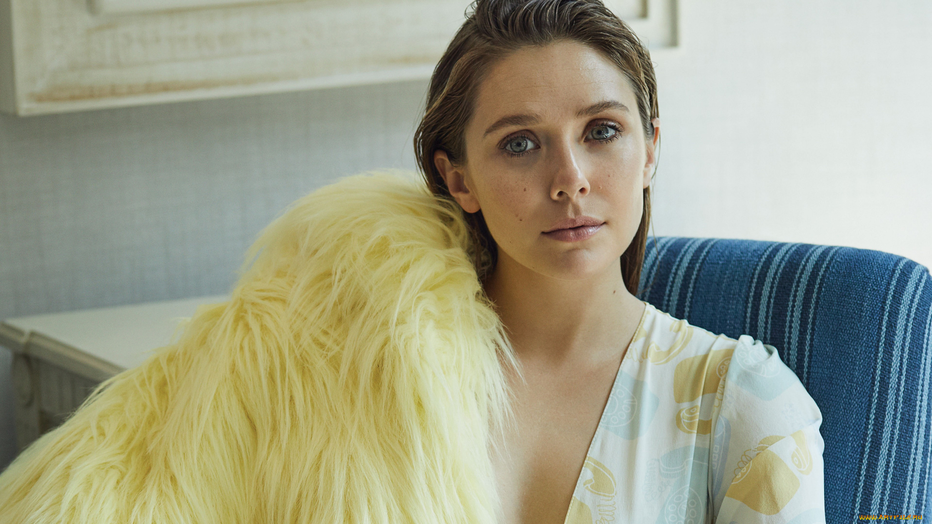 девушки, elizabeth, olsen, актриса, мех, кресло, декольте