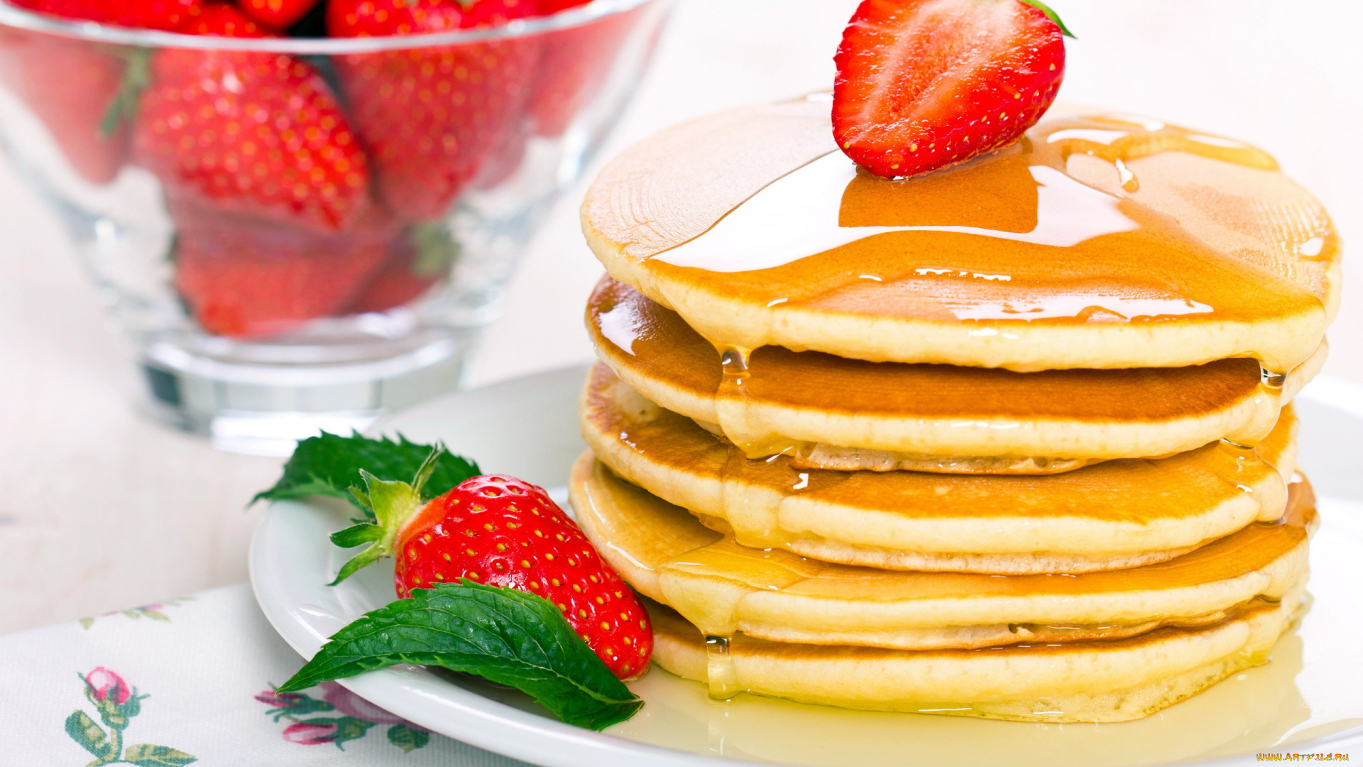 еда, блины, , оладьи, оладьи, мед, клубника